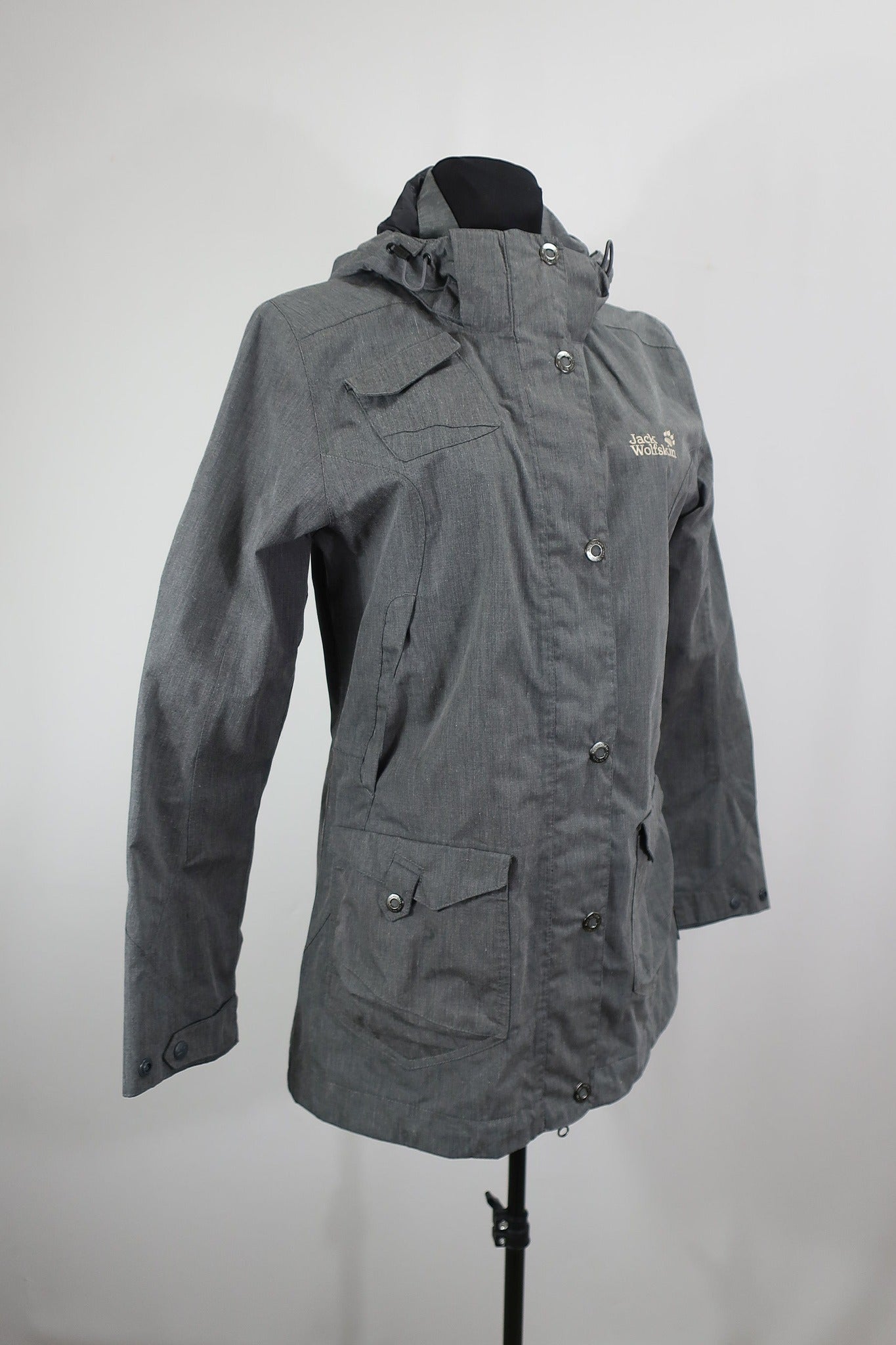 JACK WOLFSKIN moteriška striukė M dydis