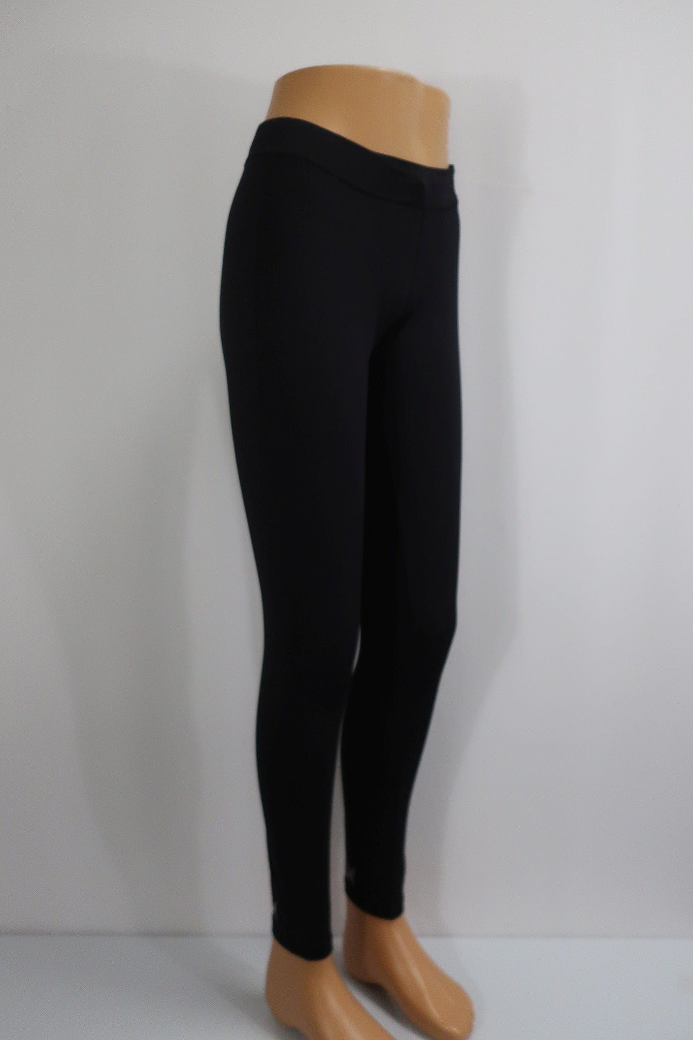 KARITRAA moteriškos sportinės tamprės M dydis