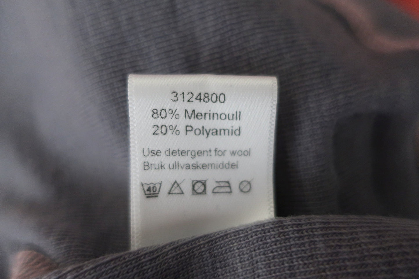IRIS SPORT nauji marškinėliai su merino vilna apie 160/164 ūgiui