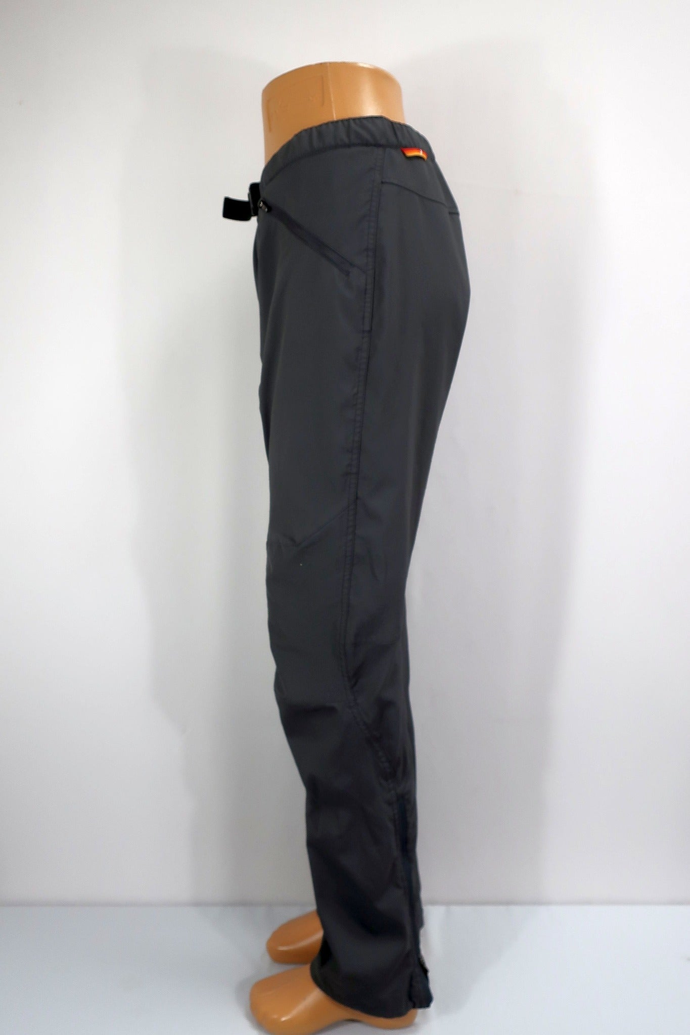 PEAK PERFORMANCE laisvalaikio, trekingo kelnės M/L dydis