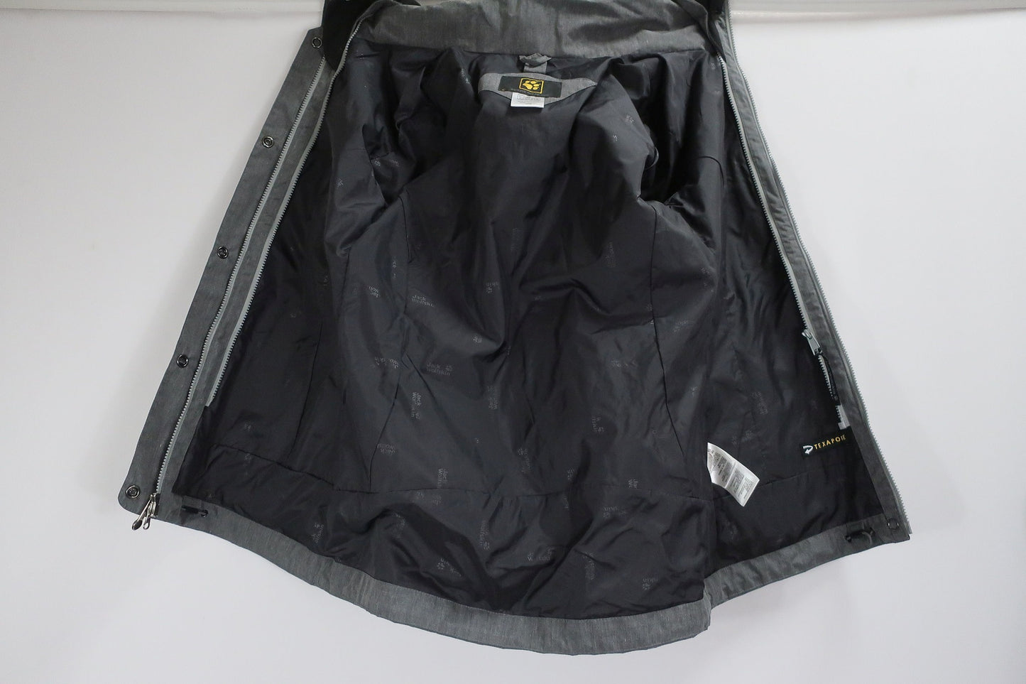 JACK WOLFSKIN moteriška striukė M dydis