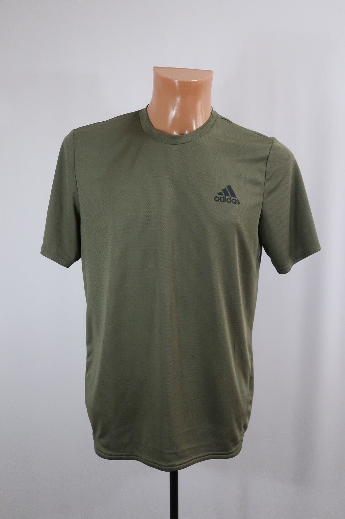 ADIDAS vyriški marškinėliai M dydis