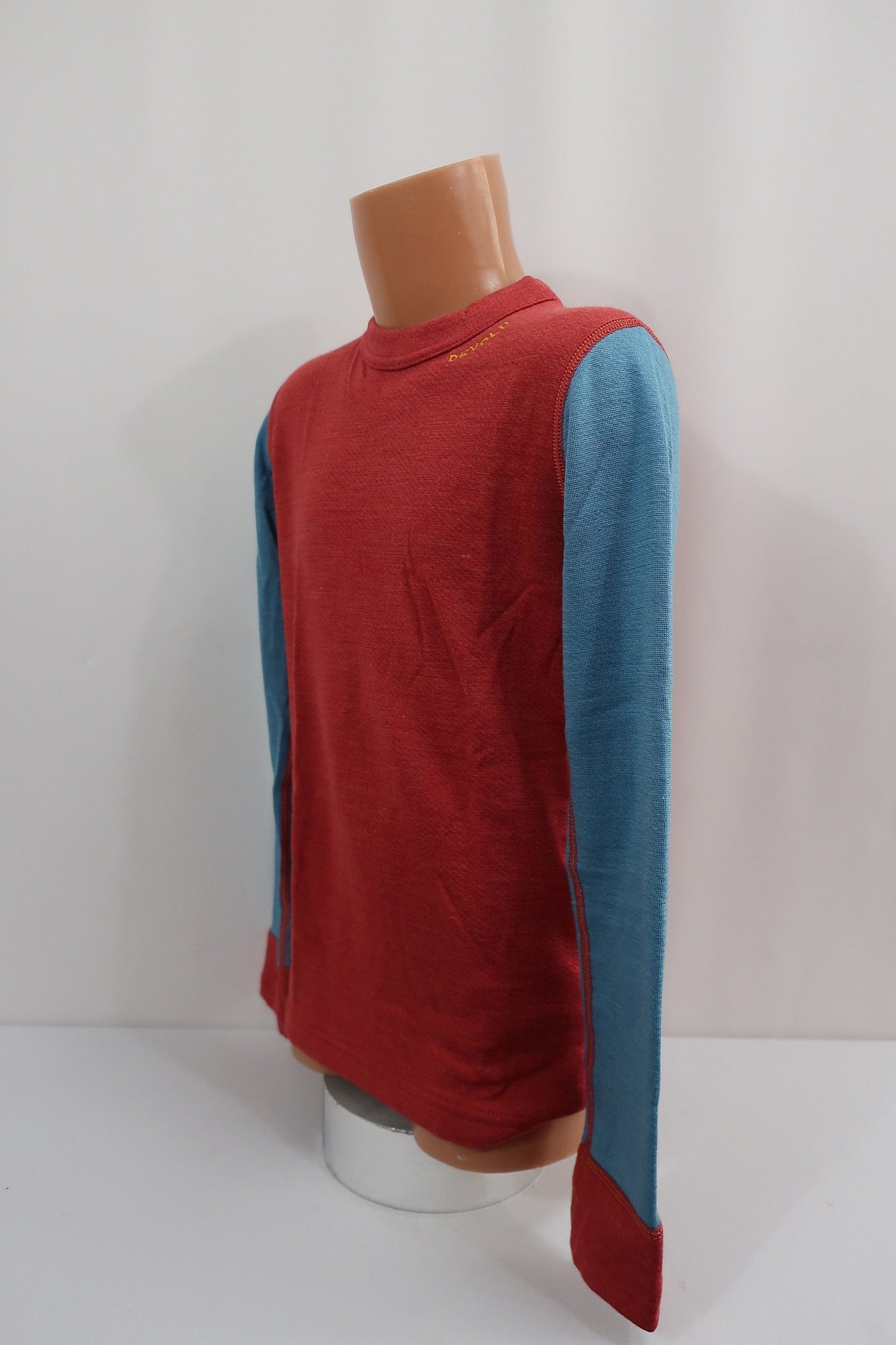 DEVOLD nauji vaikiški marškinėliai su merino vilna ir šilku 140 ūgiui