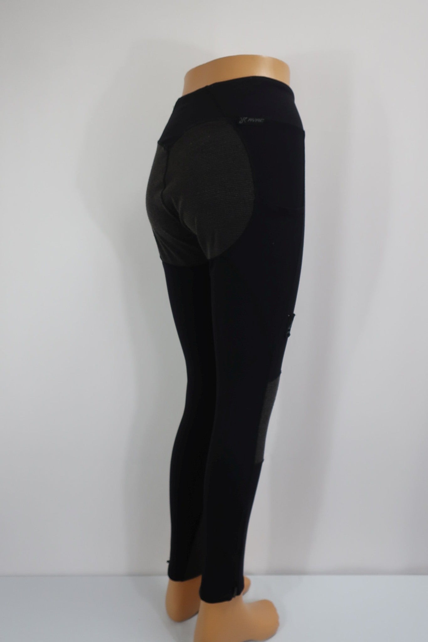 REVOLIUTION RACE moteriškos laisvalaikio, trekingo kelnės/tamprės 38 dydis