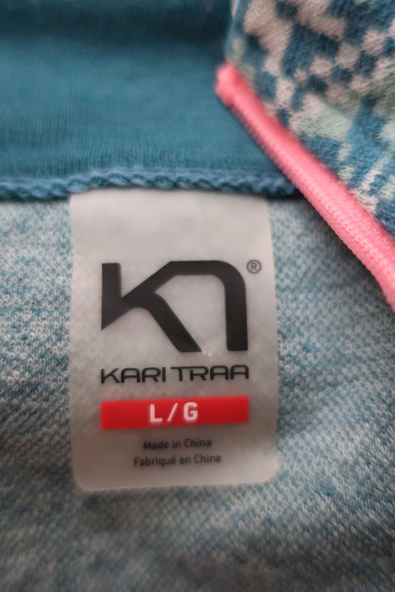 KARITRAA moteriški marškinėliai su vilna S dydis