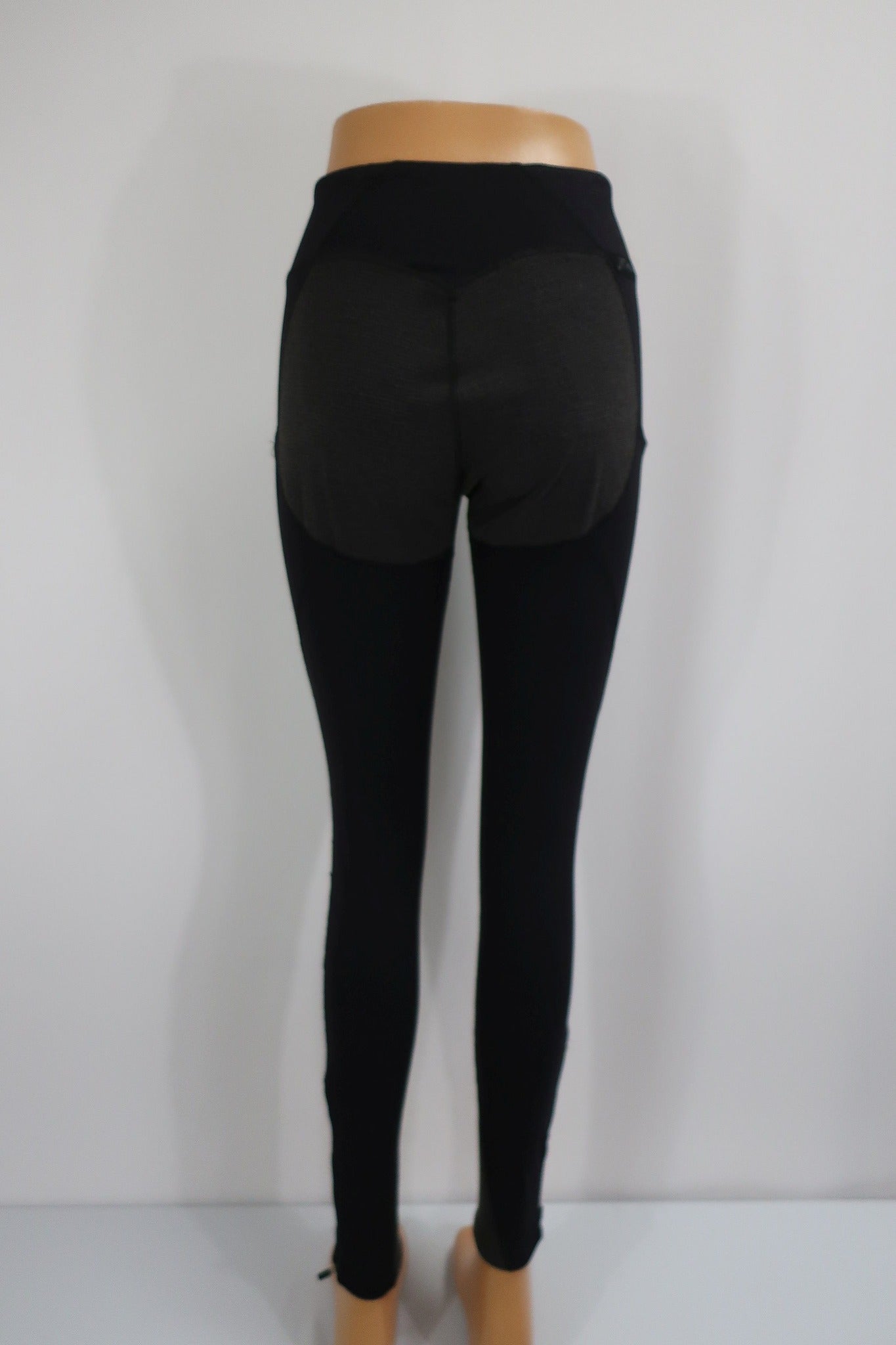 REVOLIUTION RACE moteriškos laisvalaikio, trekingo kelnės/tamprės 38 dydis