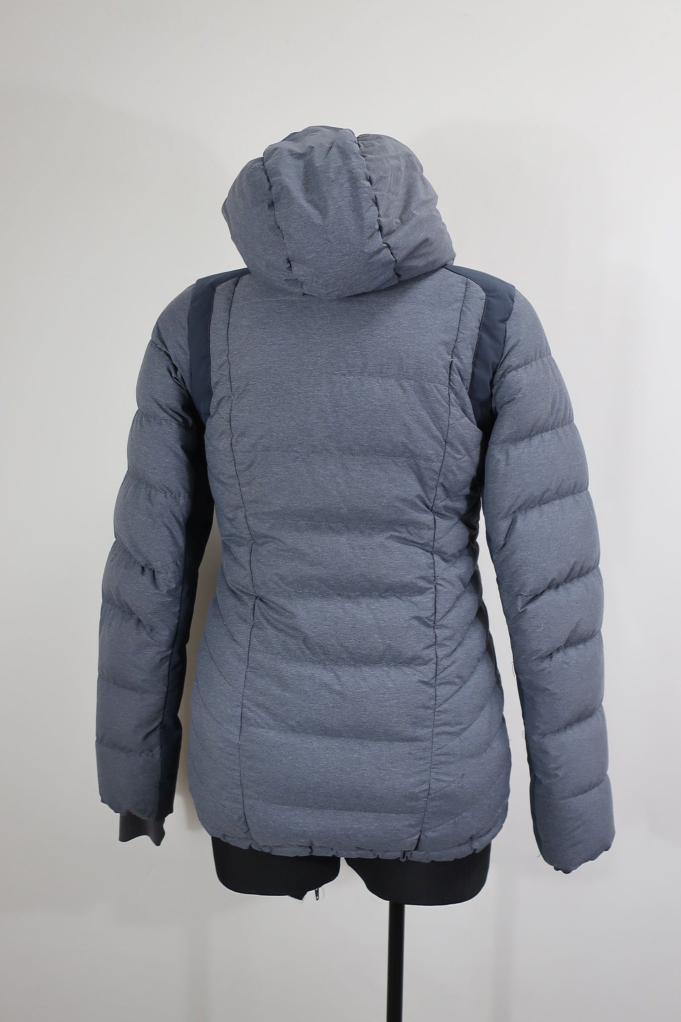 BERGANS moteriška pūkinė striukė XS dydis