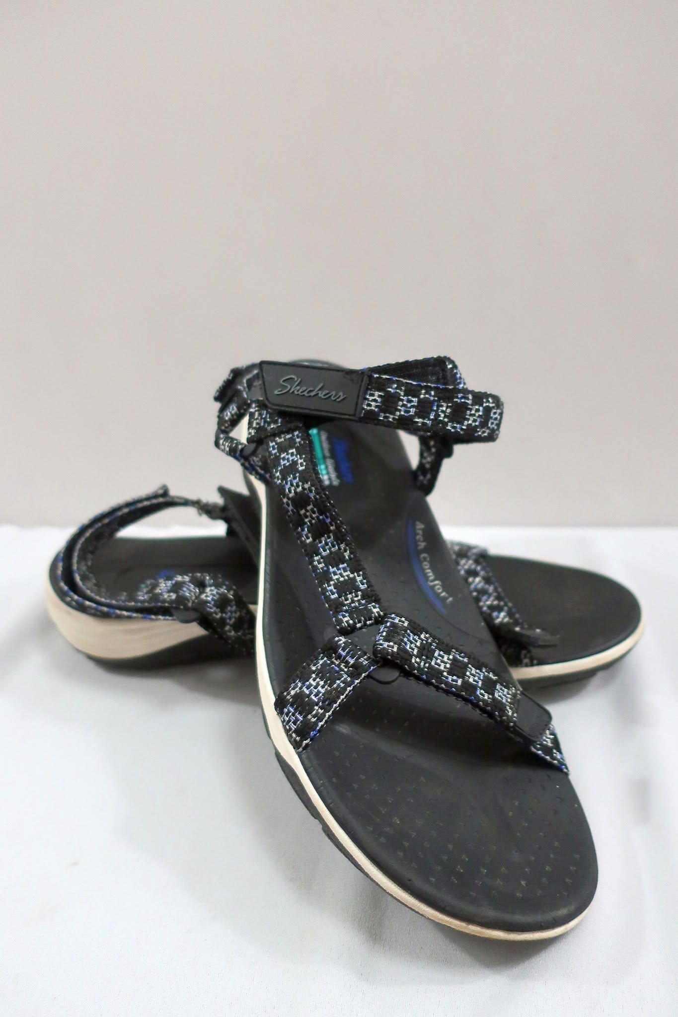 SKECHERS moteriški sandalai/basutės 40,5 dydis