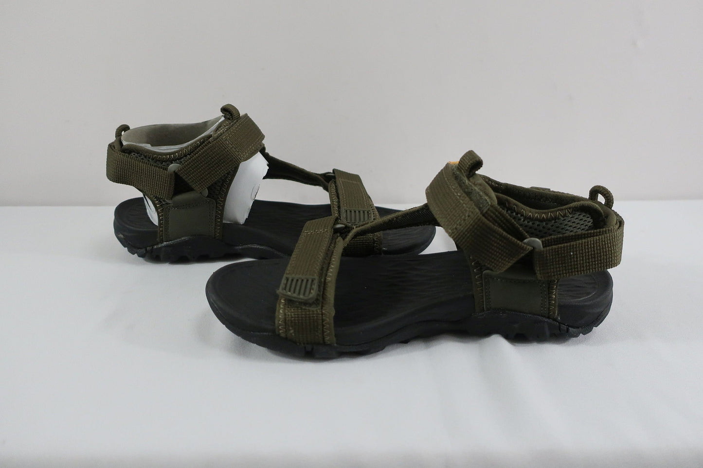CAMEL ACTIVE nauji sandalai/basutės 39 dydis.