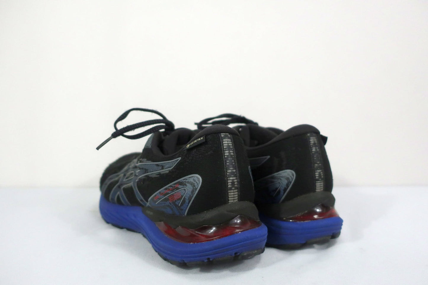 ASICS sportiniai batai su Gore-tex 42,5 dydis