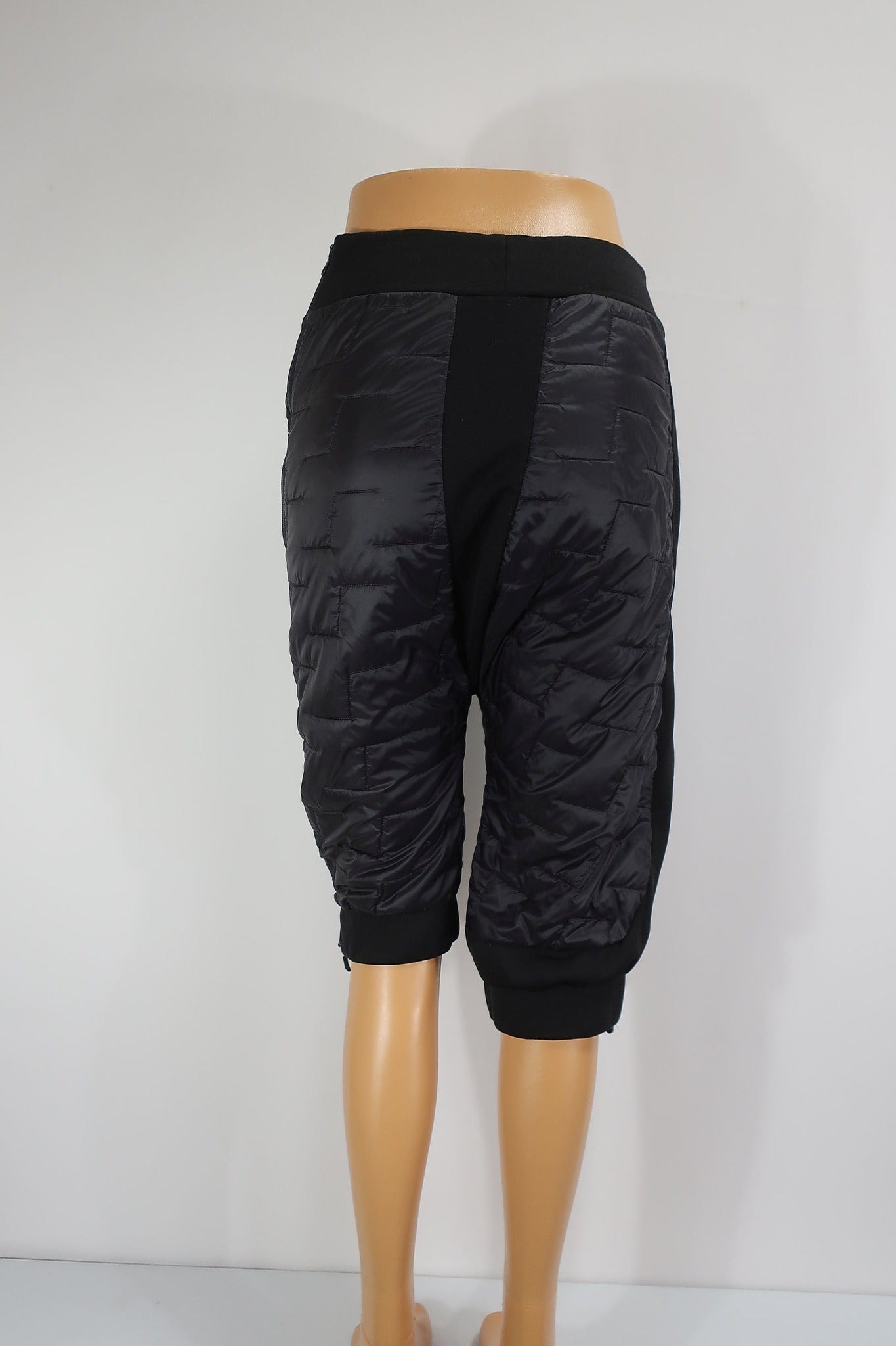 HELLY HANSEN šilti šortai M/L dydis