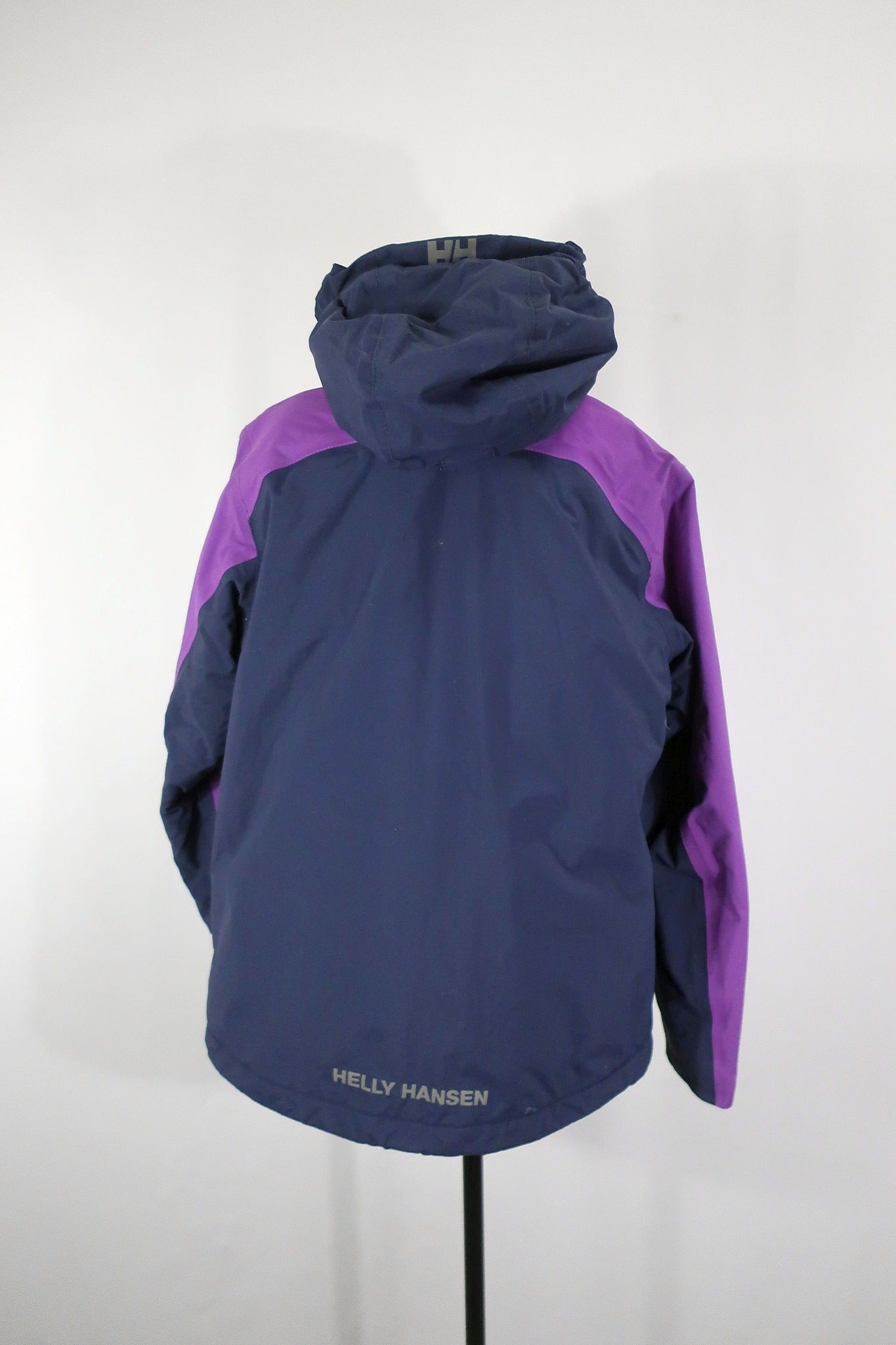 HELLY HANSEN striukė su Primaloft 158/164 ūgiui