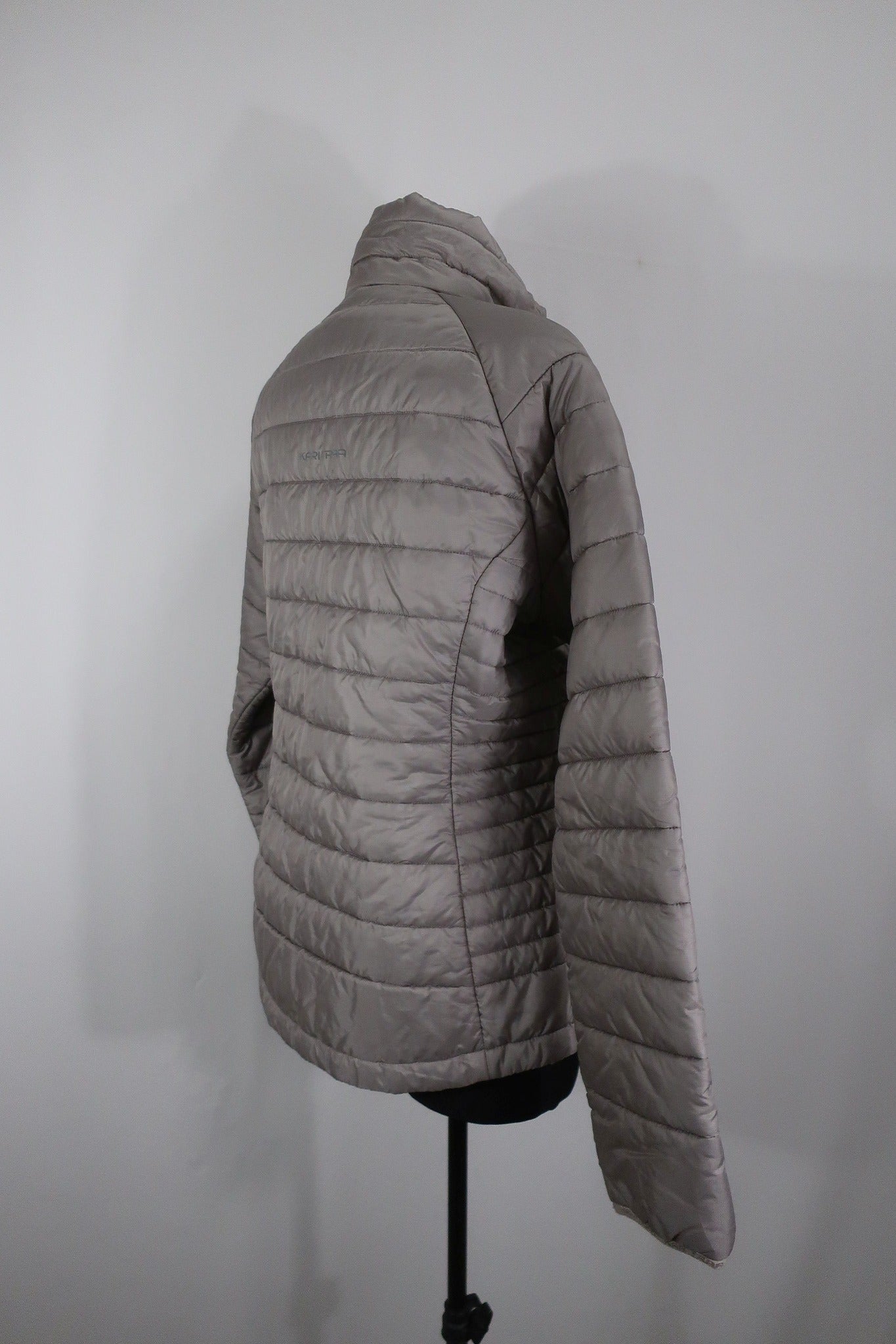 KARITRAA moteriška striukė su Primaloft L/XL dydis