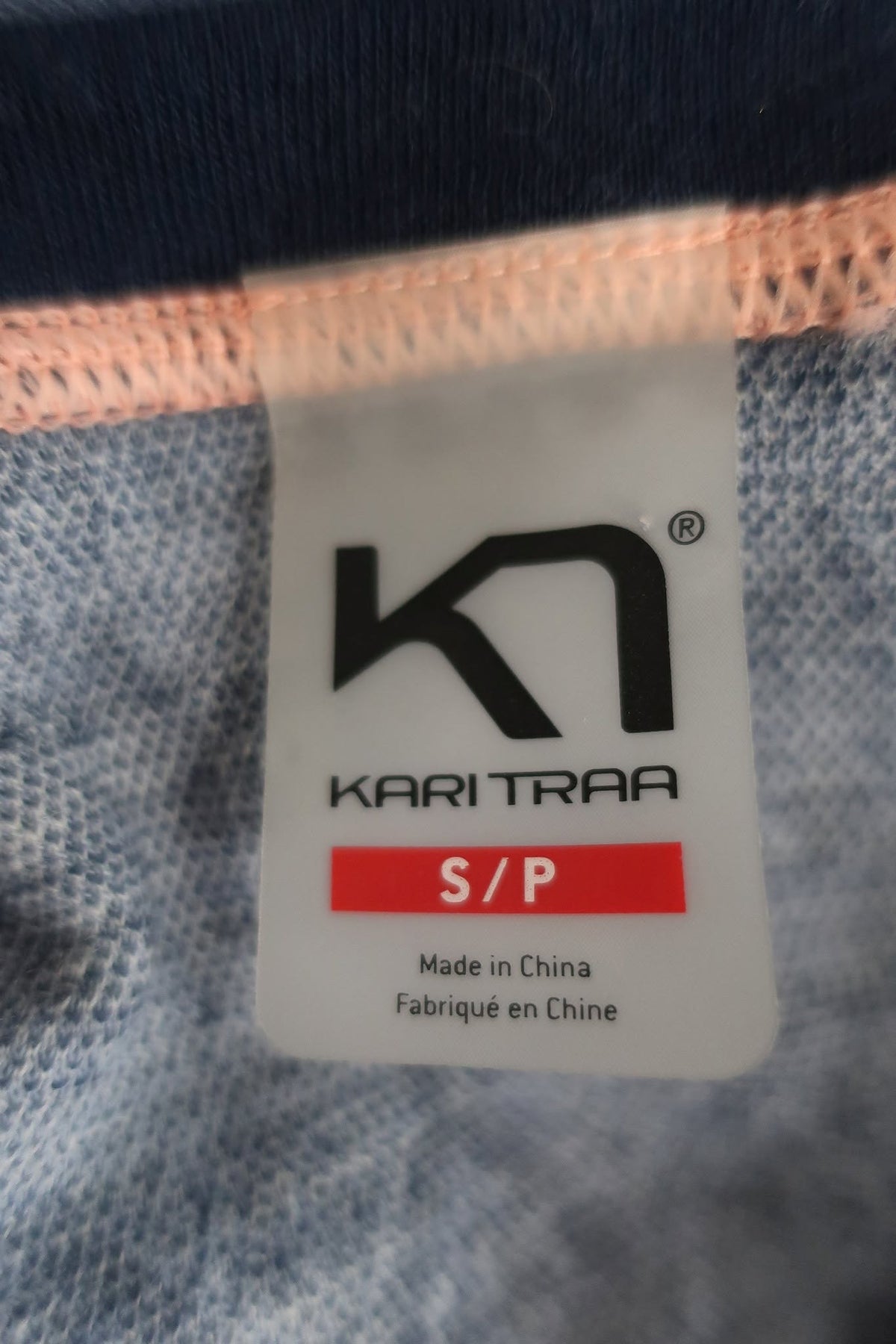 KARITRAA nauji moteriški marškinėliai su vilna S dydis