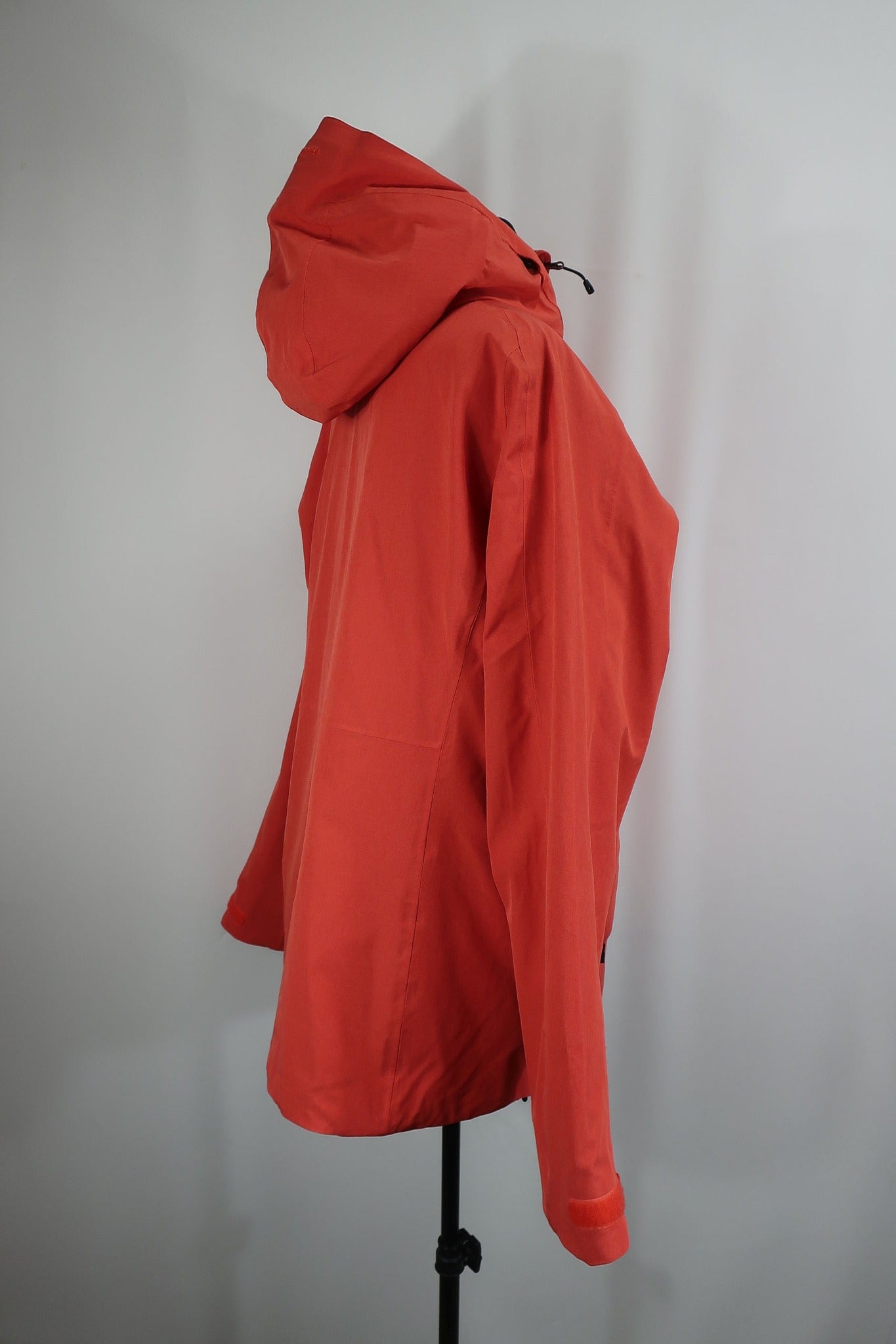 BERGANS moteriška striukė XL dydis
