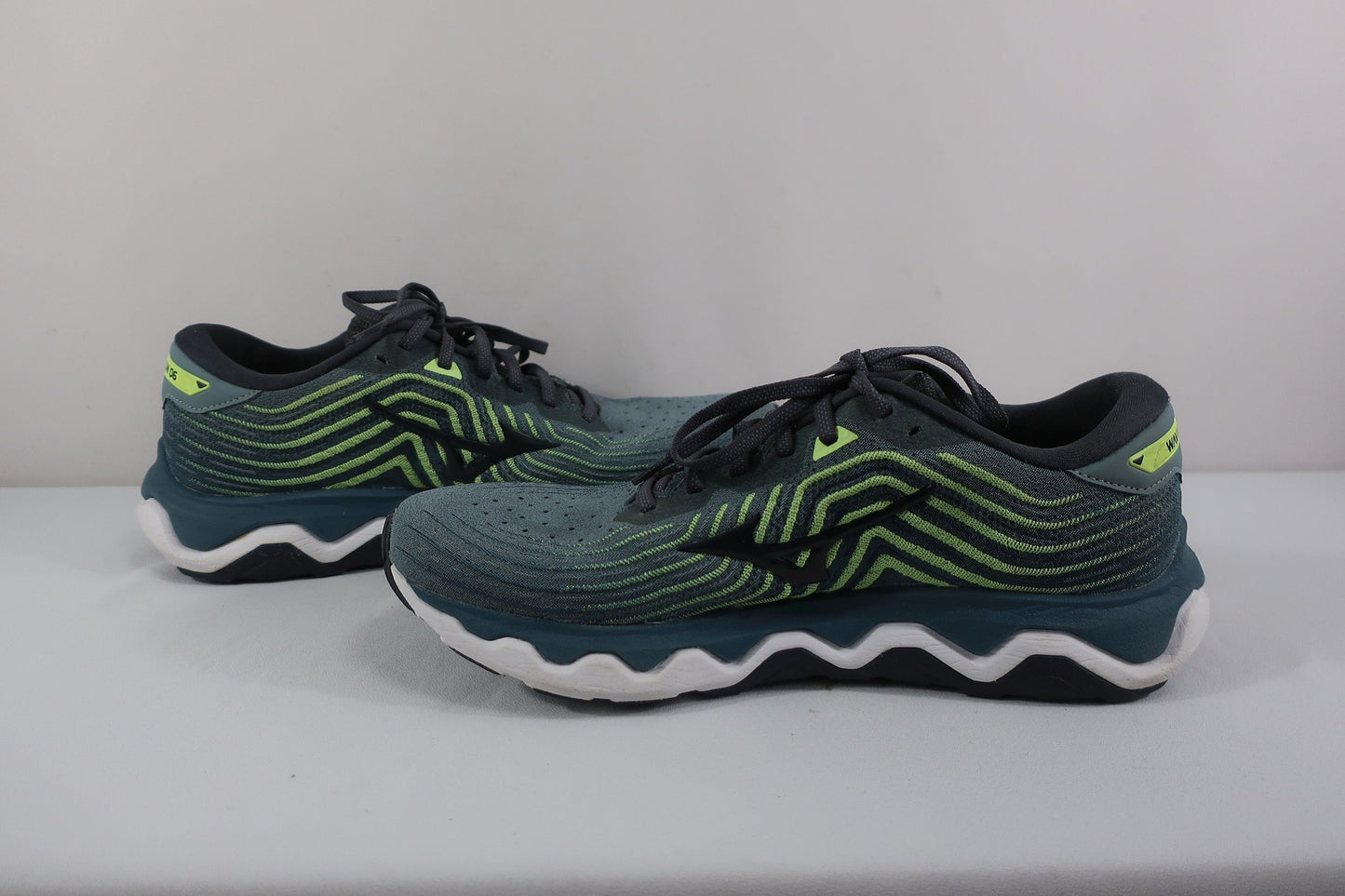MIZUNO sportiniai batai 42,5 dydis