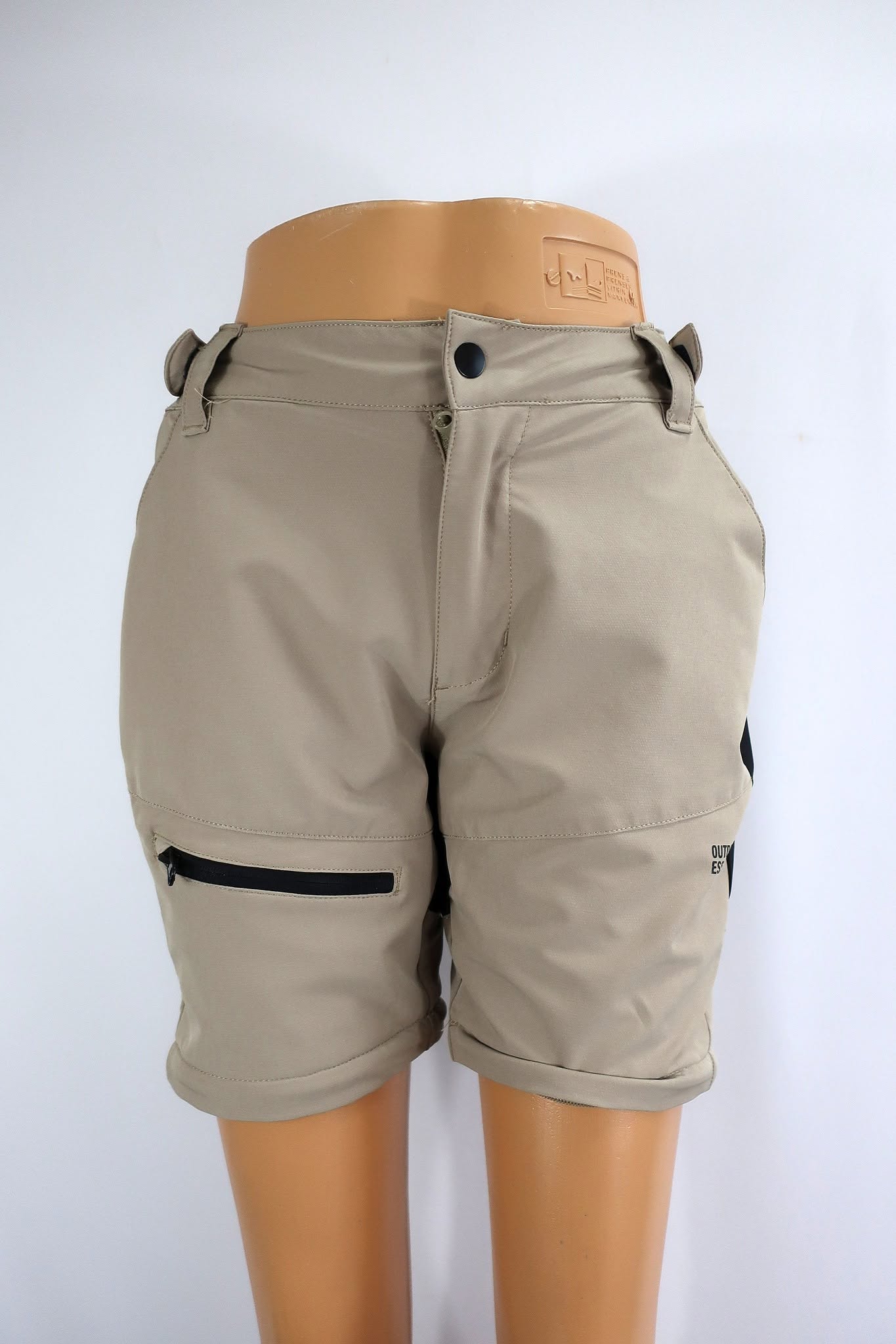 OUTDOOR & ESSENTIALS naujos vyrišlkos laisvalaikio, trekingo kelnės S dydis