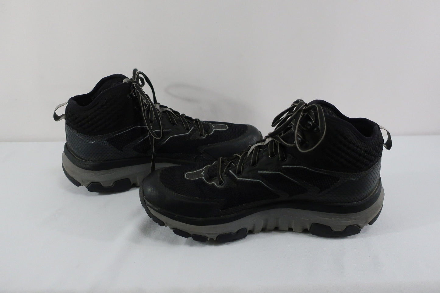 HOKA ONE ONE laisvalaikio, žygio batai su Gore-tex 43,5/44 dydis
