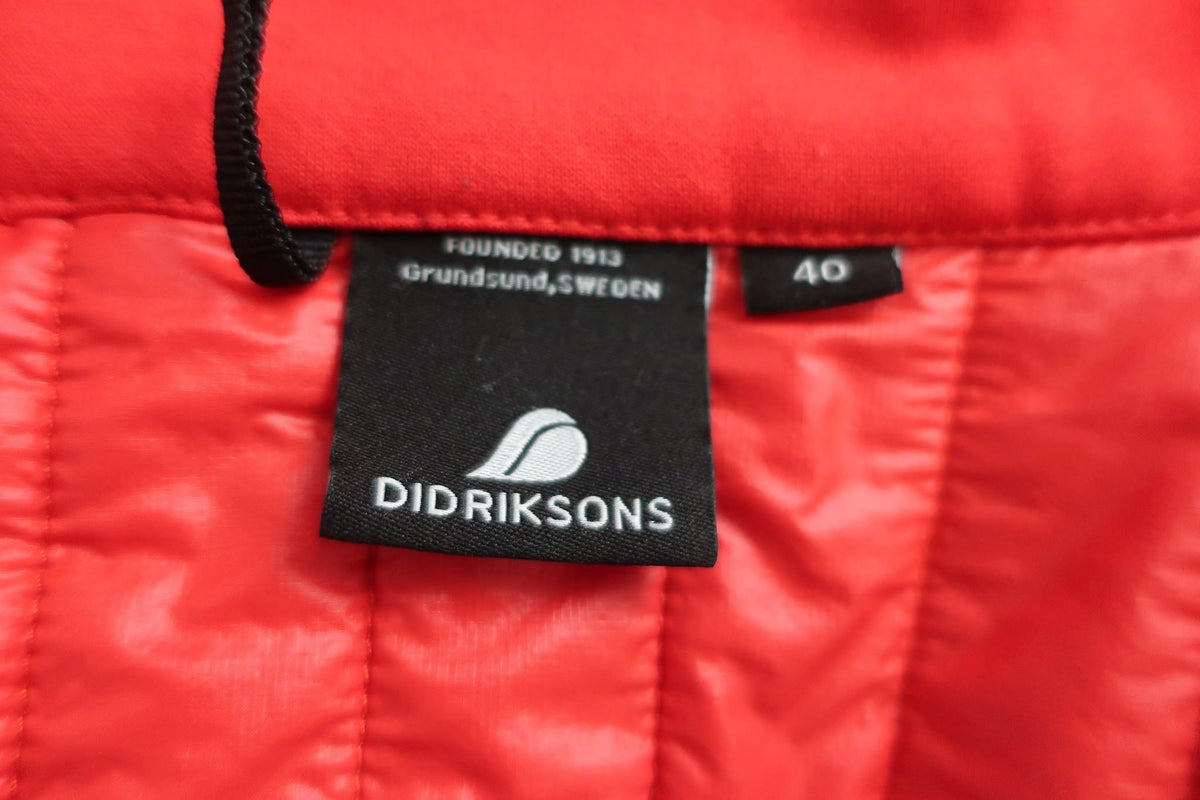 DIDRIKSONS moteriškas šiltukas/lengva striukė 40 dydis