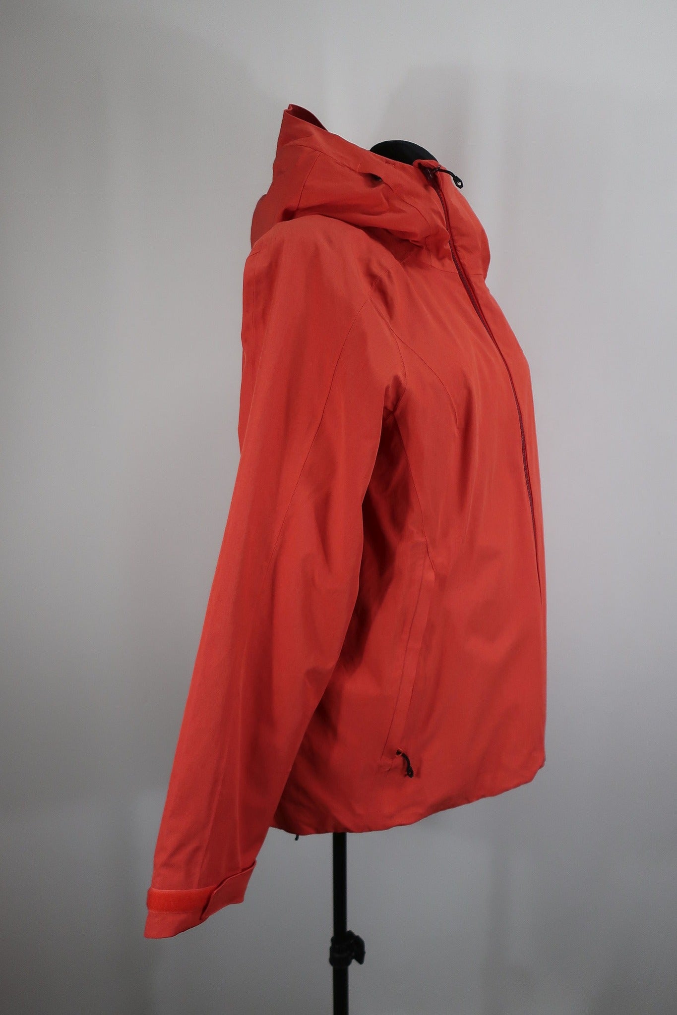 BERGANS moteriška striukė XL dydis