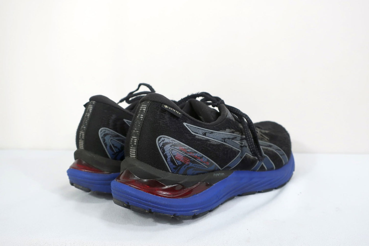 ASICS sportiniai batai su Gore-tex 42,5 dydis