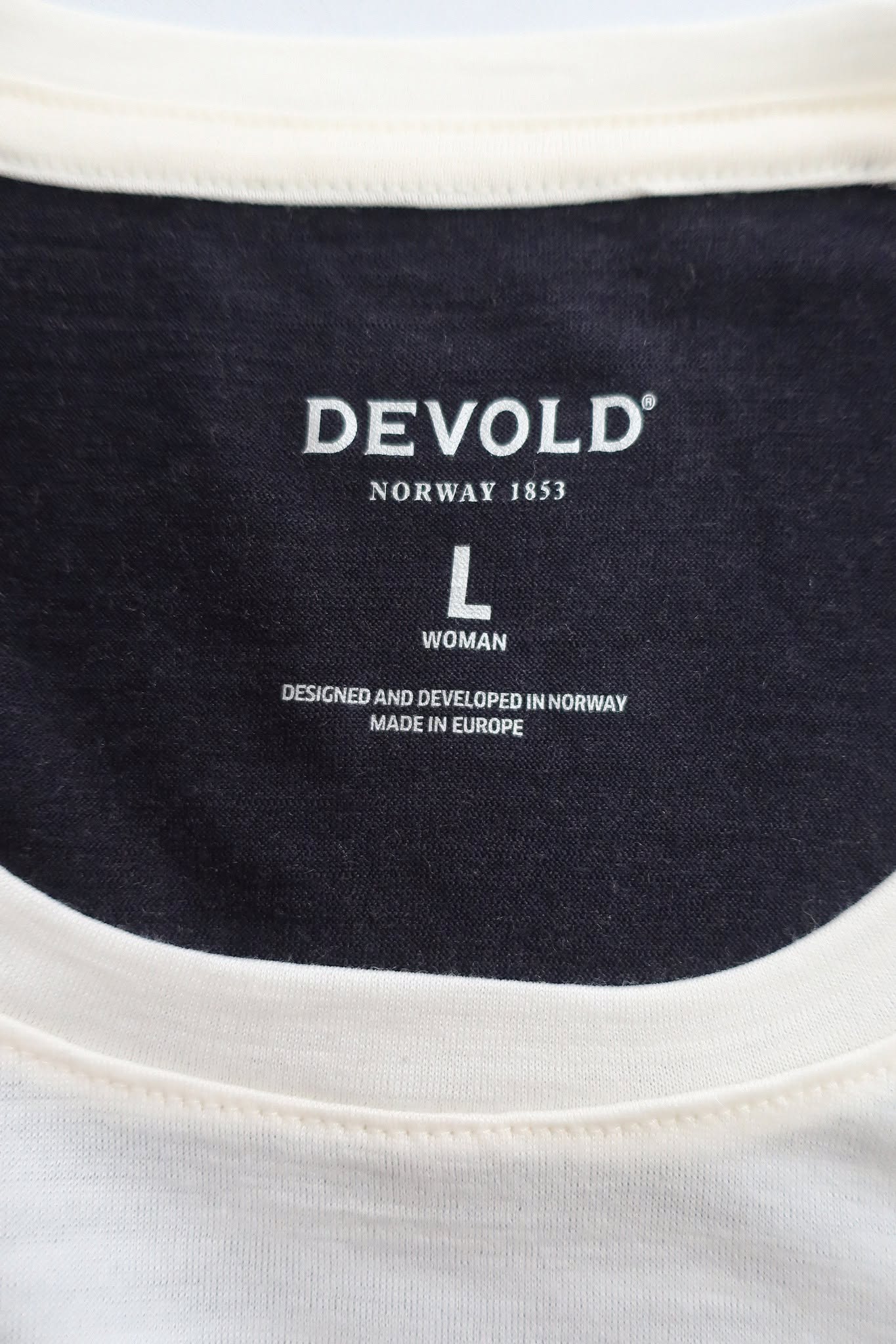 DEVOLD nauji moteriški marškinėliai su merino vilna L dydis
