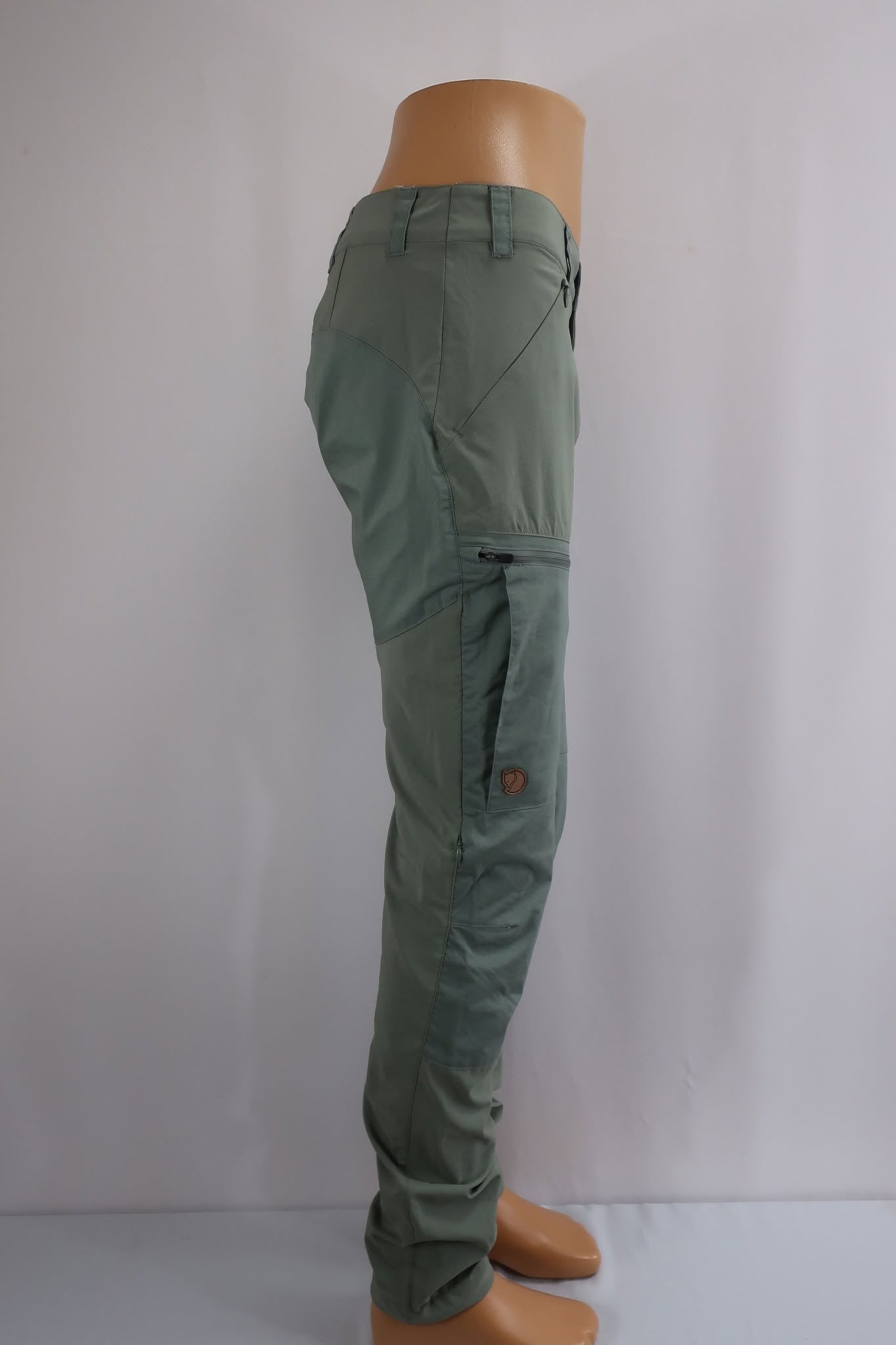 FJALLRAVEN moteriškos laisvalaikio, trekingo kelnės 40 dydis
