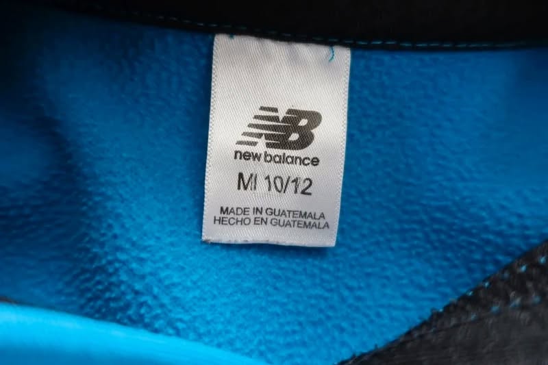 NEW BALANCE vaikiškas džemperis 146/152 ūgiui.