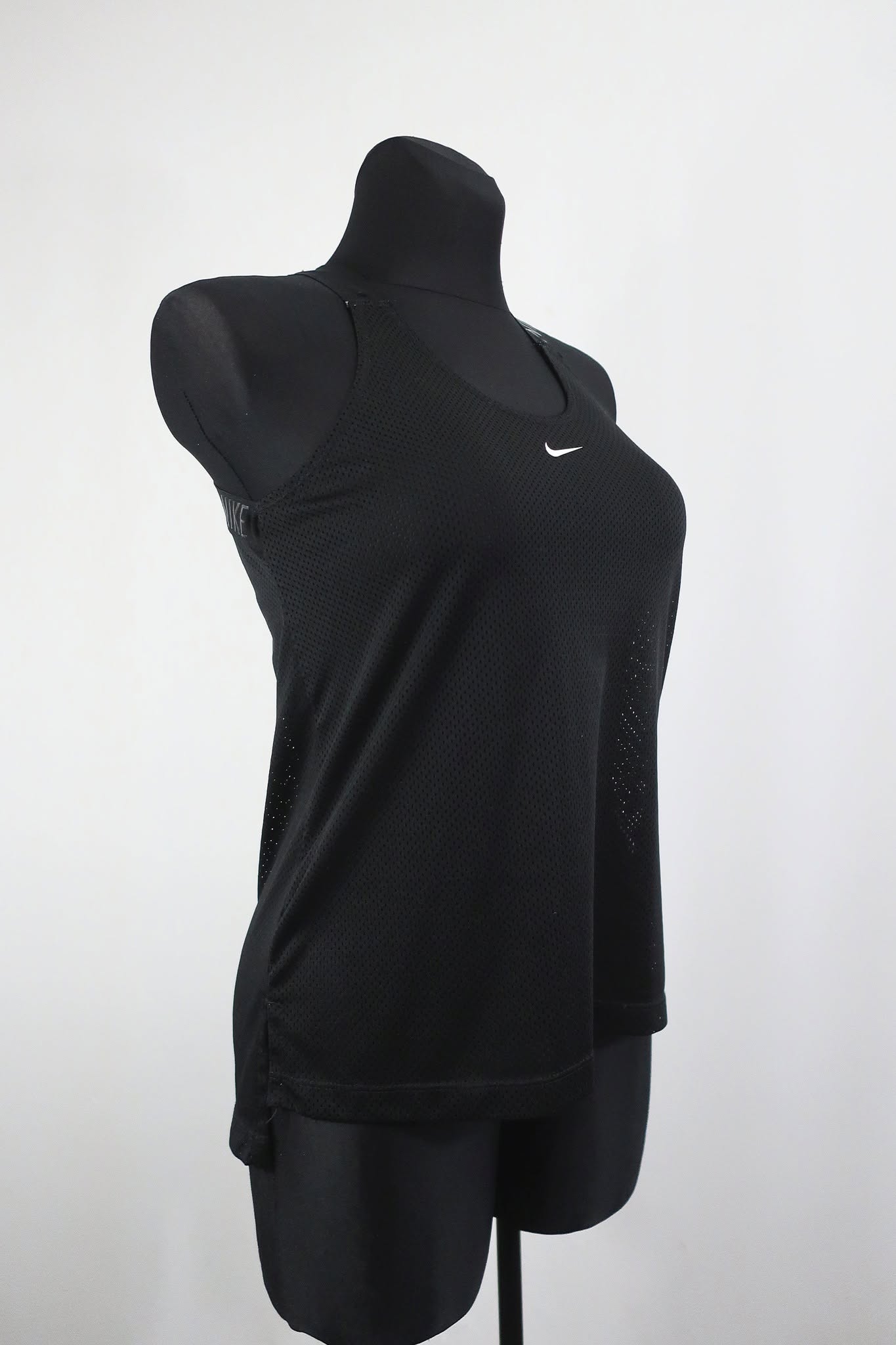 NIKE moteriški sportiniai marškinėliai S dydis