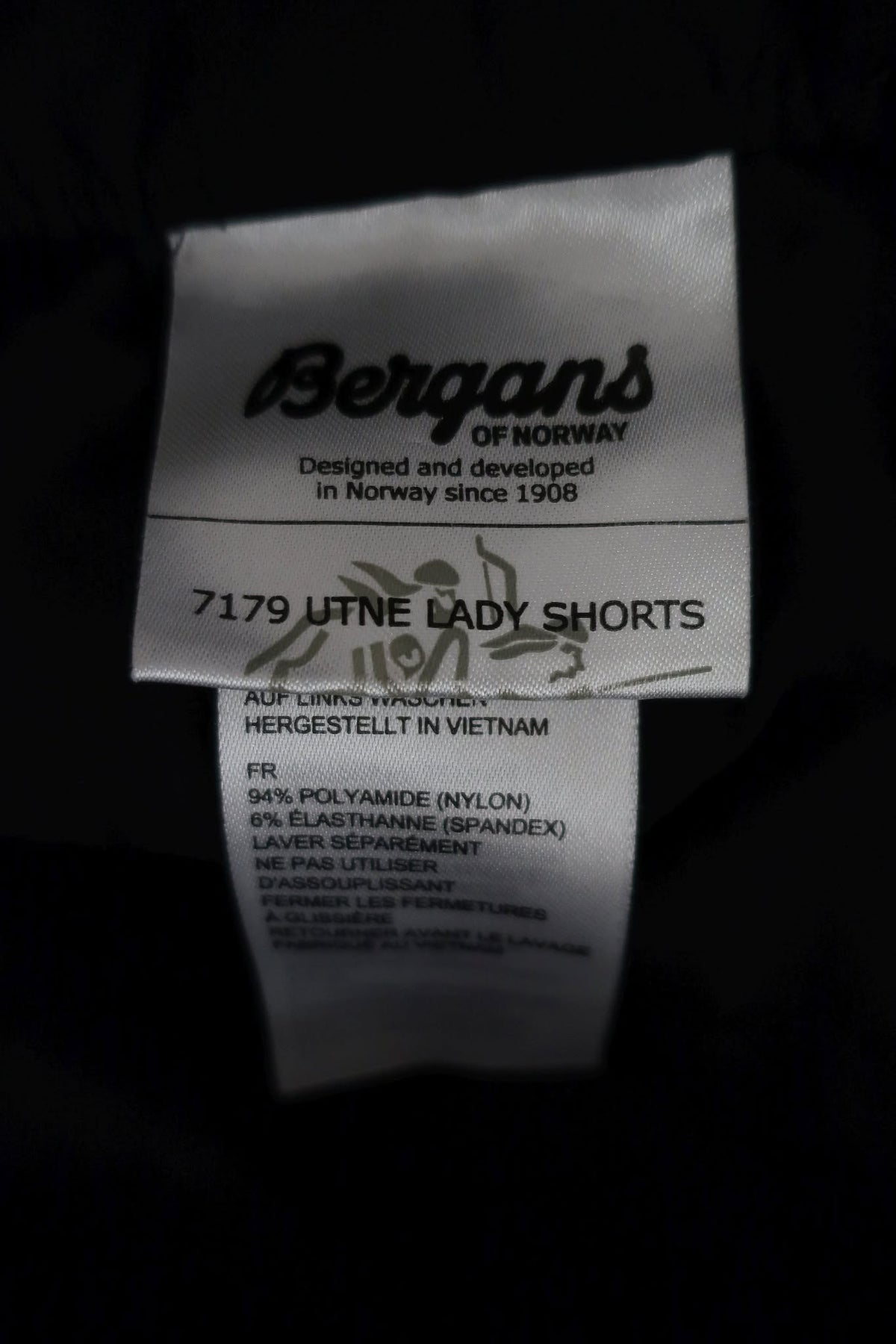 BERGANS moteriški šortai S/M dydis