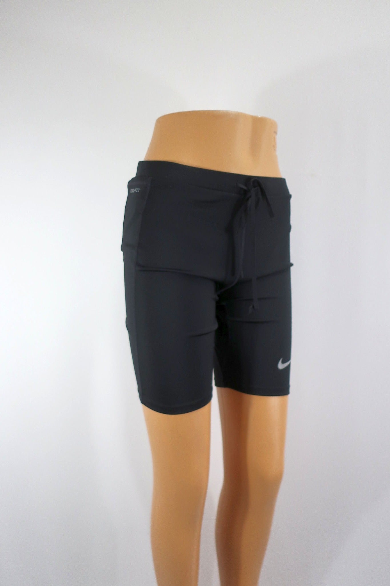 NIKE sportiniai šortai L dydis