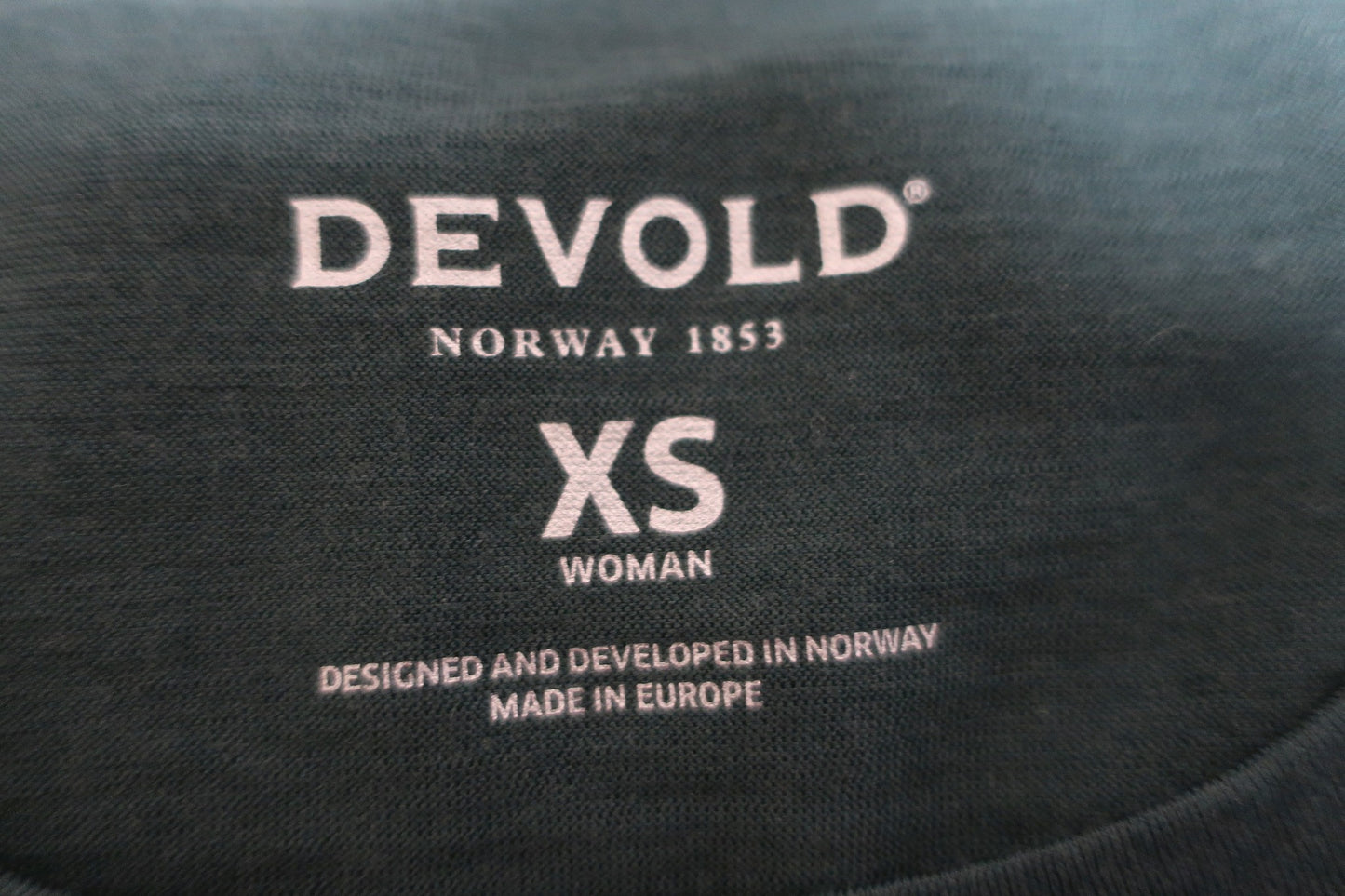 DEVOLD nauji moteriški marškinėliai su merino vilna XS/S dydis