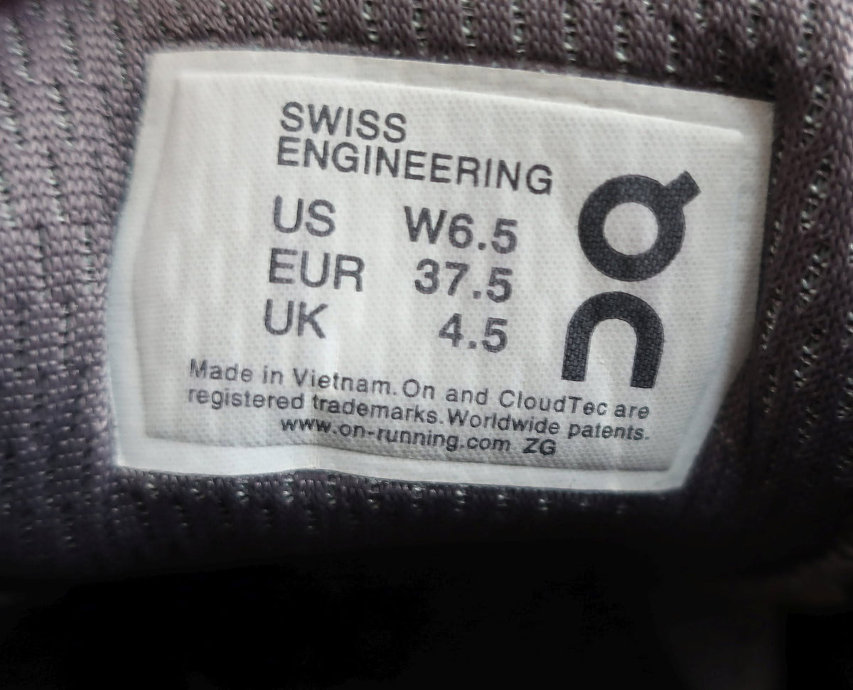 ON CLOUD (Swiss Engineering) sportiniai batai 37,5 dydis