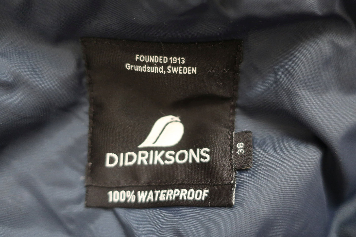 DIDRIKSONS moteriškas puspaltis/parka 36/38 dydis.