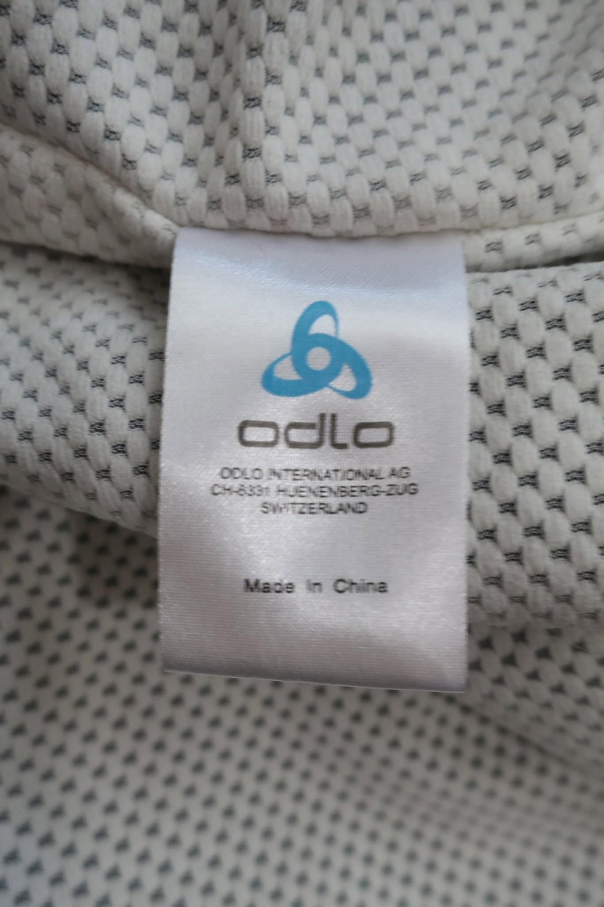ODLO moteriška sportinė striukė /vėjinukė/švarkas XL dydis