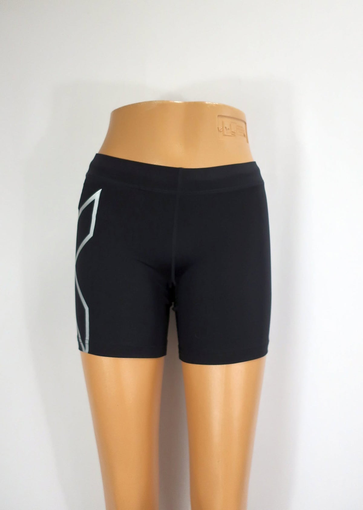 2XU moteriški sportiniai, kompresiniai šortai S dydis