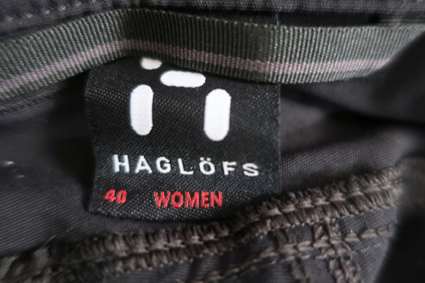 HAGLOFS nauji moteriški šortai 40 dydis