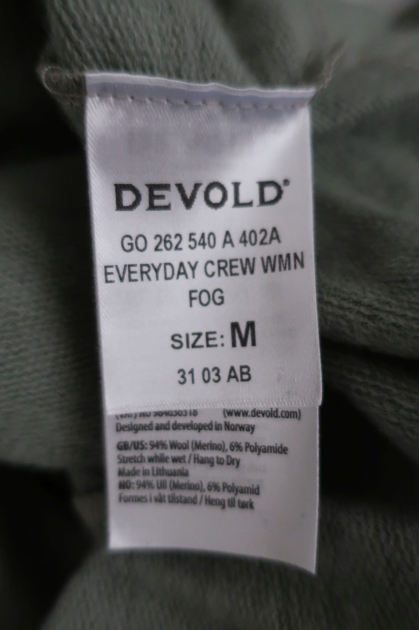 DEVOLD moteriškas naujas vilnos džemperis/šiltukas M dydis