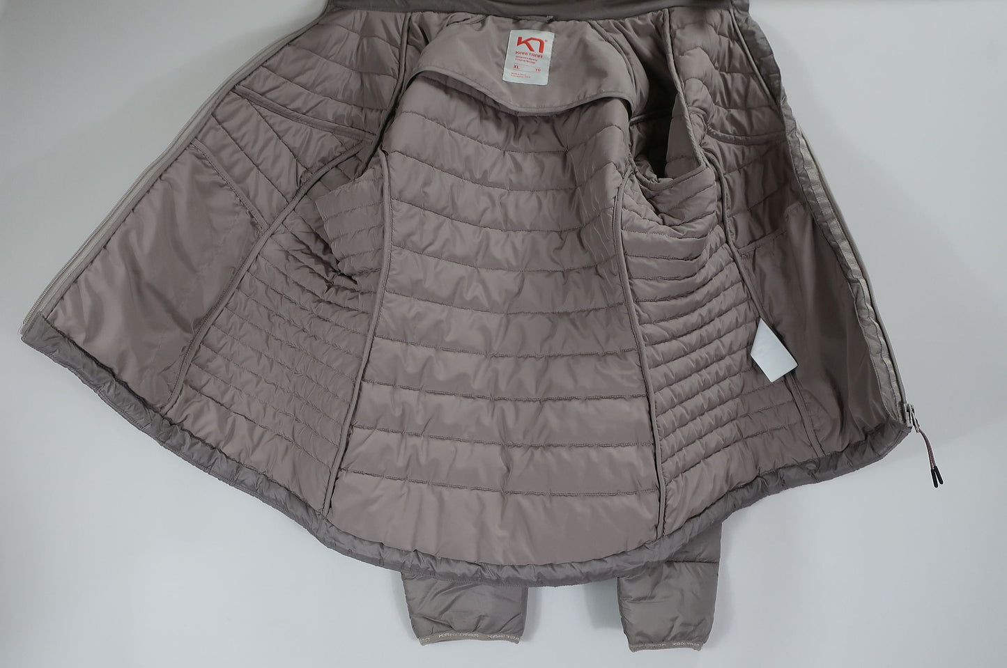 KARITRAA moteriška striukė su Primaloft L/XL dydis