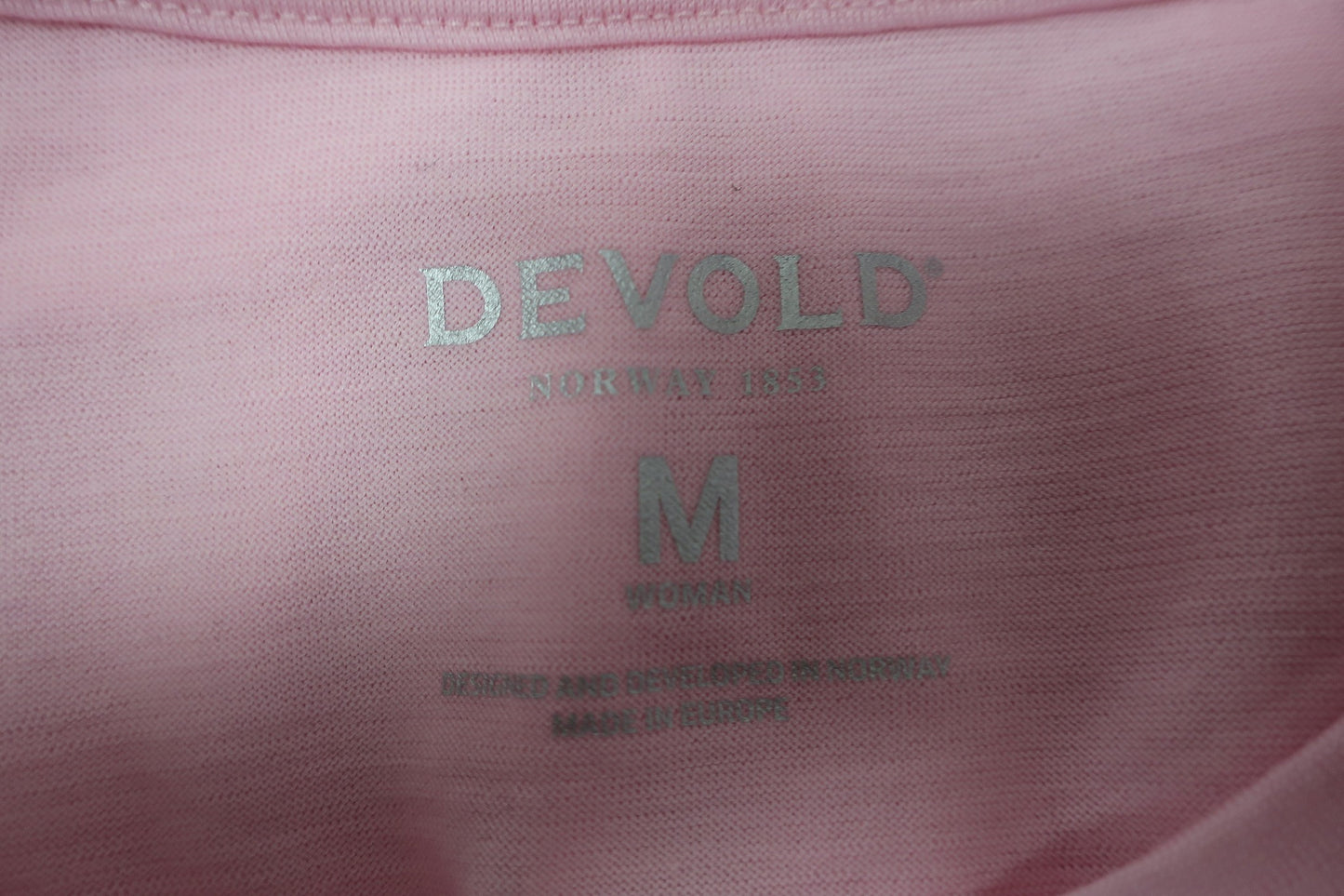 DEVOLD nauji moteriški marškinėliai su merino vilna M dydis