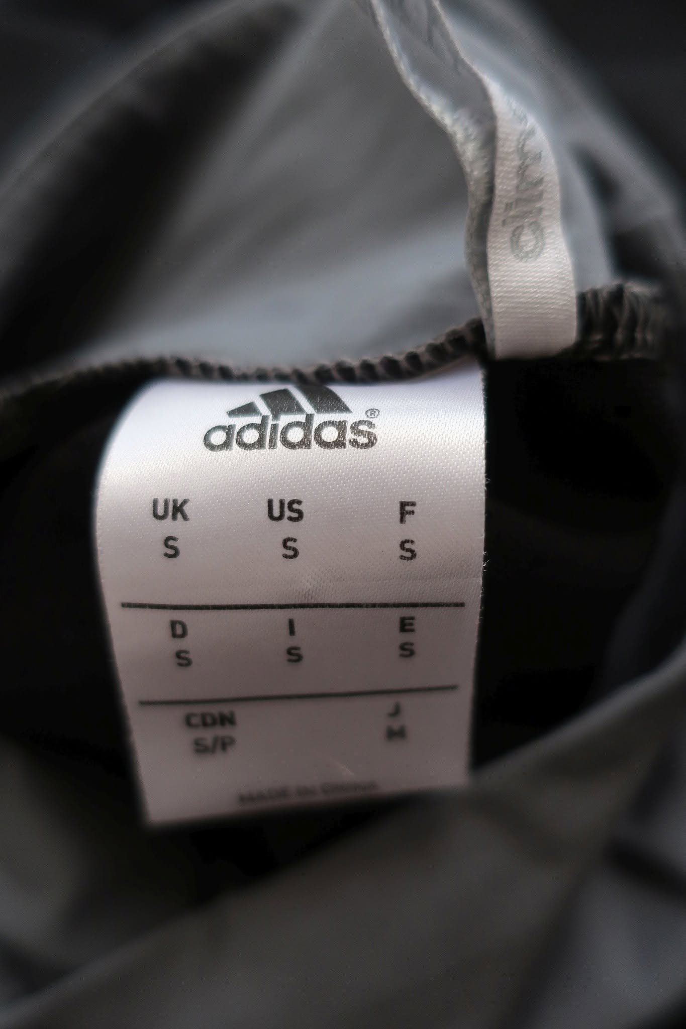 ADIDAS vyriški sportiniai marškinėliai/lengvas džemperis S dydis