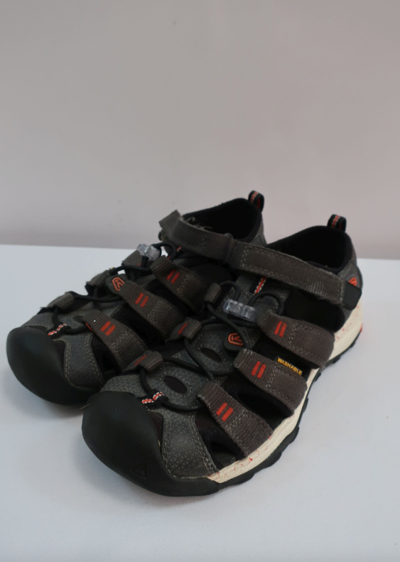 KEEN sandalai 35 dydis