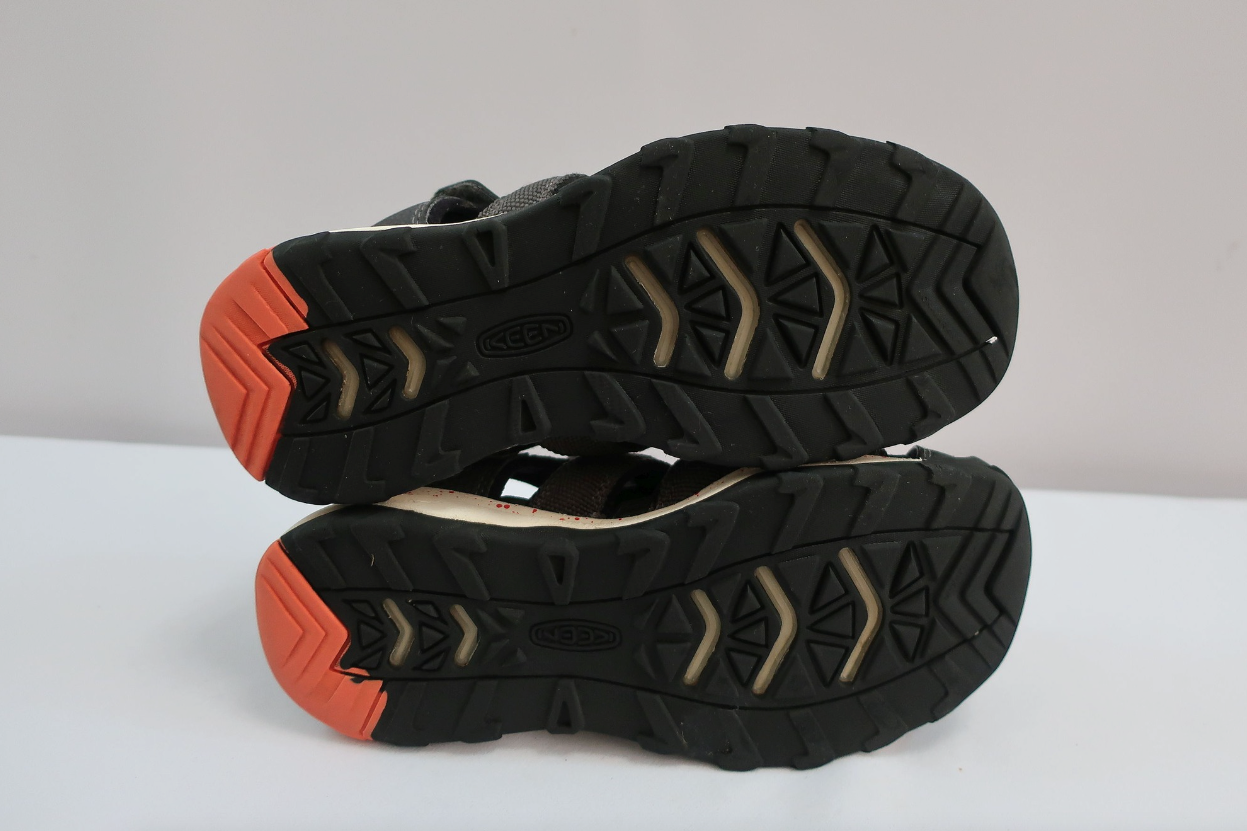 KEEN sandalai 35 dydis