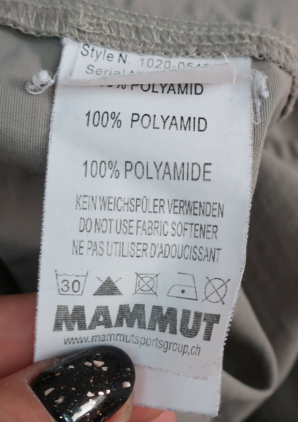 MAMMUT moteriški šortai 42 dydis