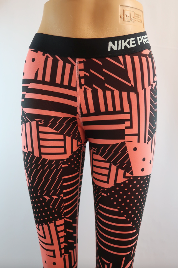 NIKE PRO moteriškos sportinės tamprės/bridžai S/M dydis