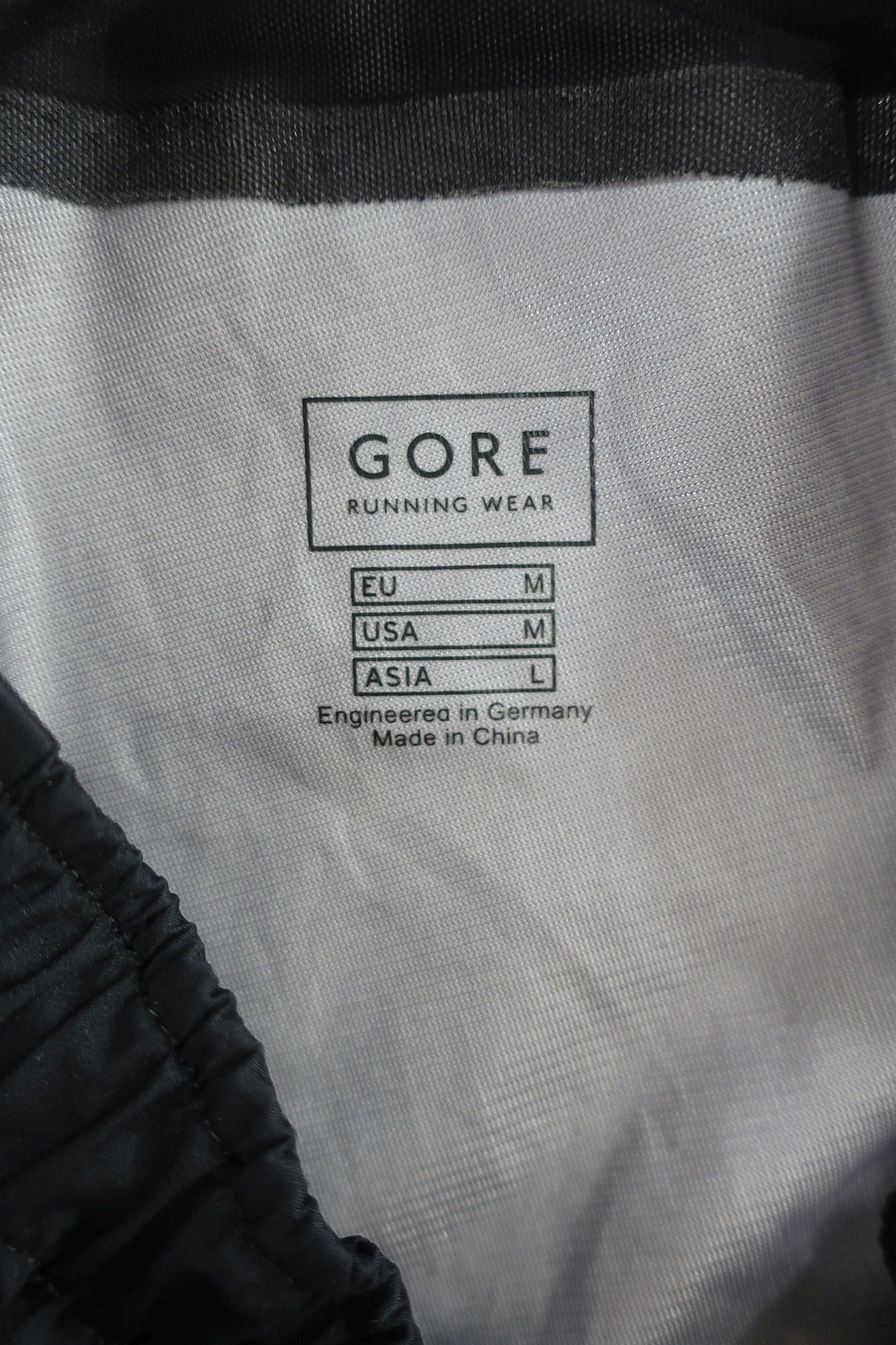 GORE membraniniai šortai su Gore-Tex M dydis
