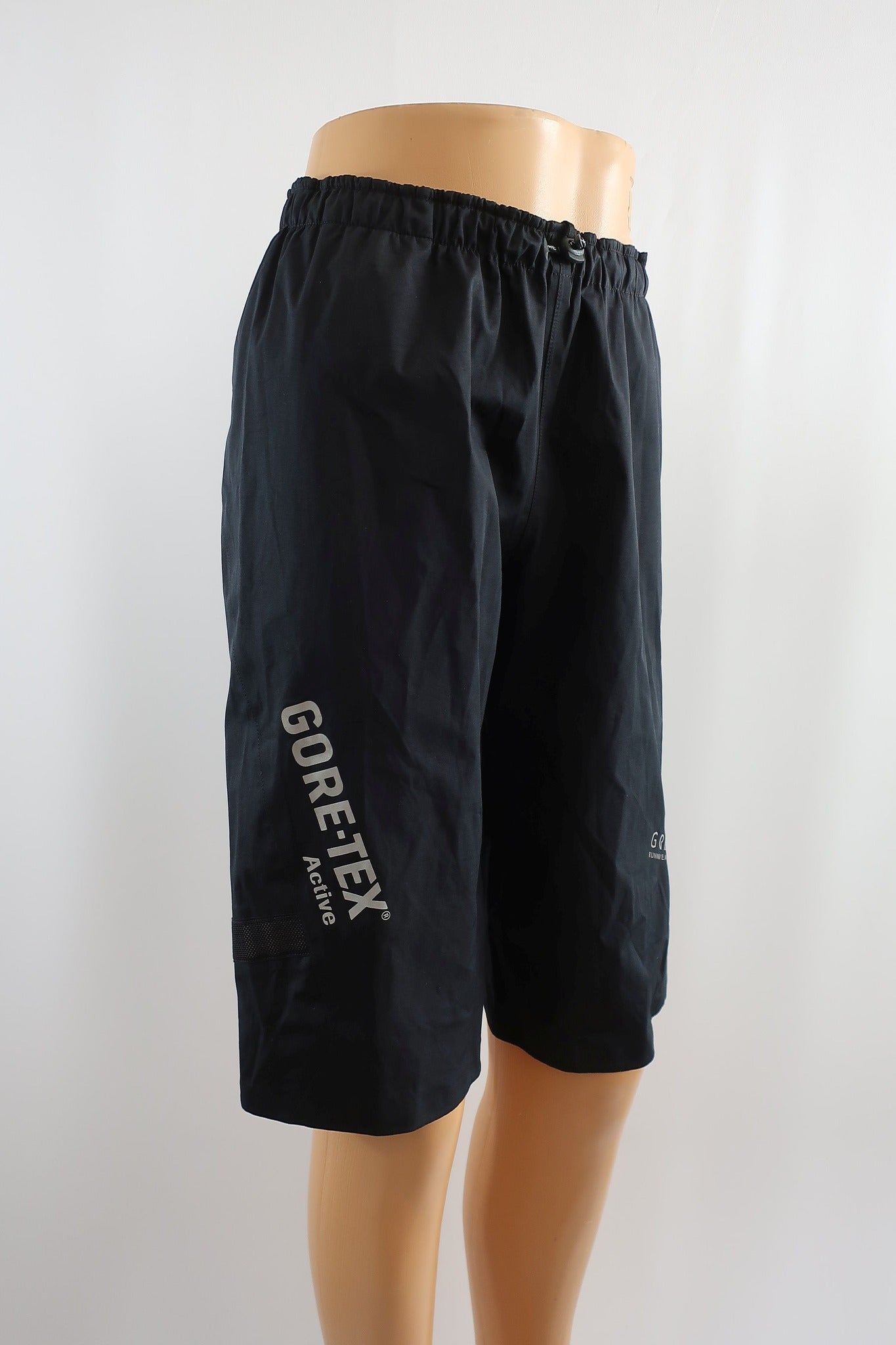GORE membraniniai šortai su Gore-Tex M dydis