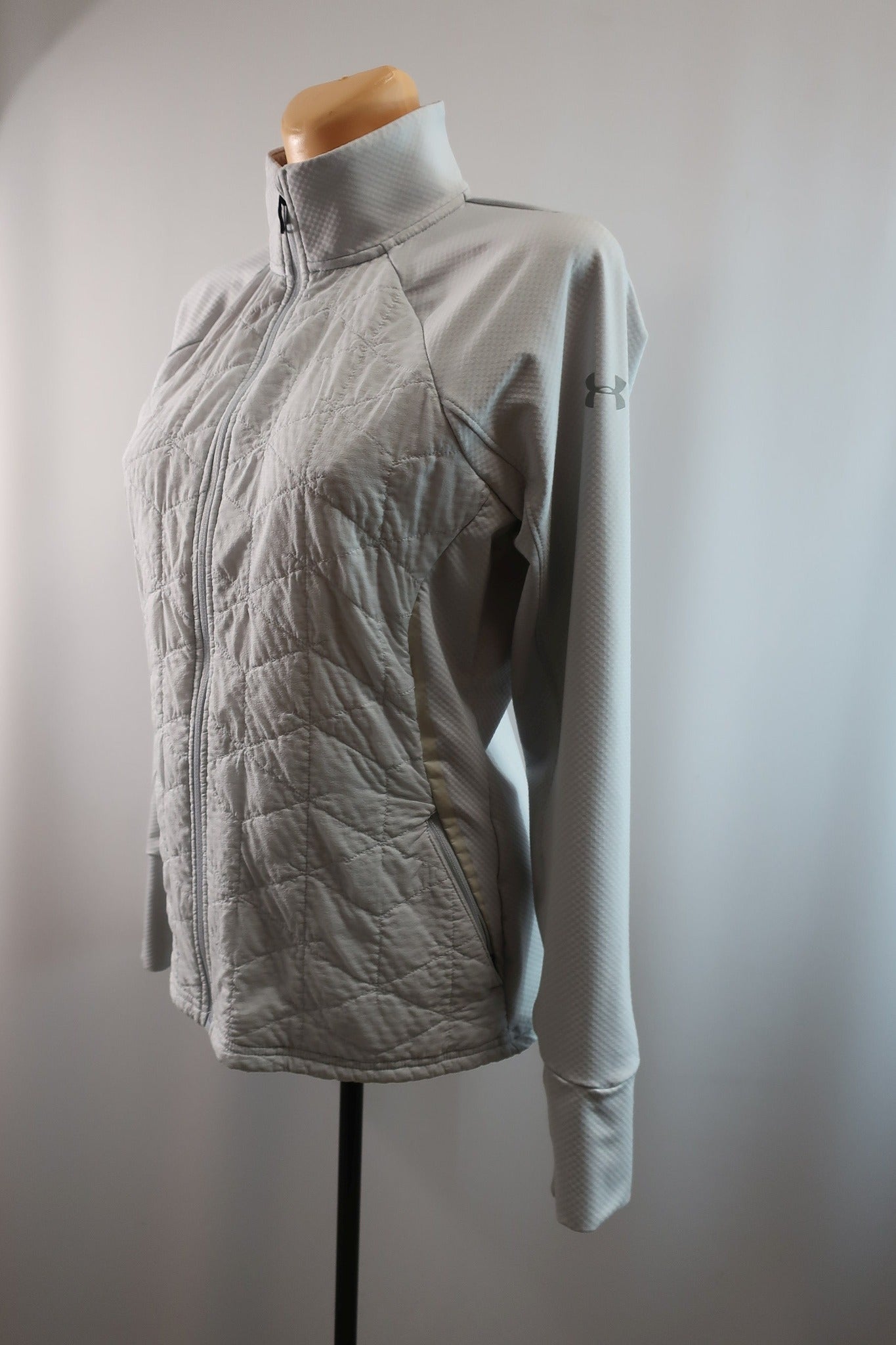 UNDER ARMOUR moteriškas sportinis šiltukas S/M dydis