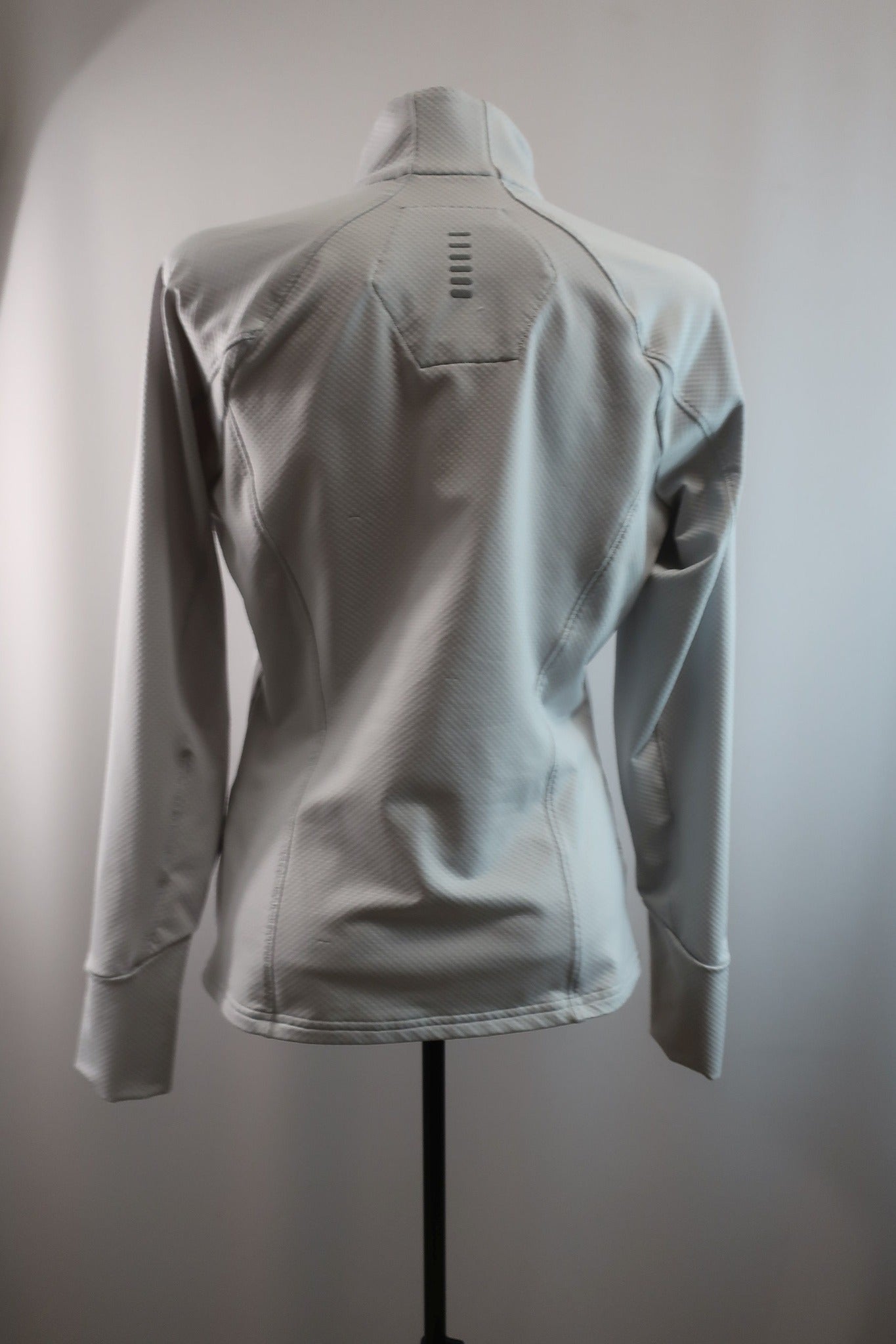 UNDER ARMOUR moteriškas sportinis šiltukas S/M dydis