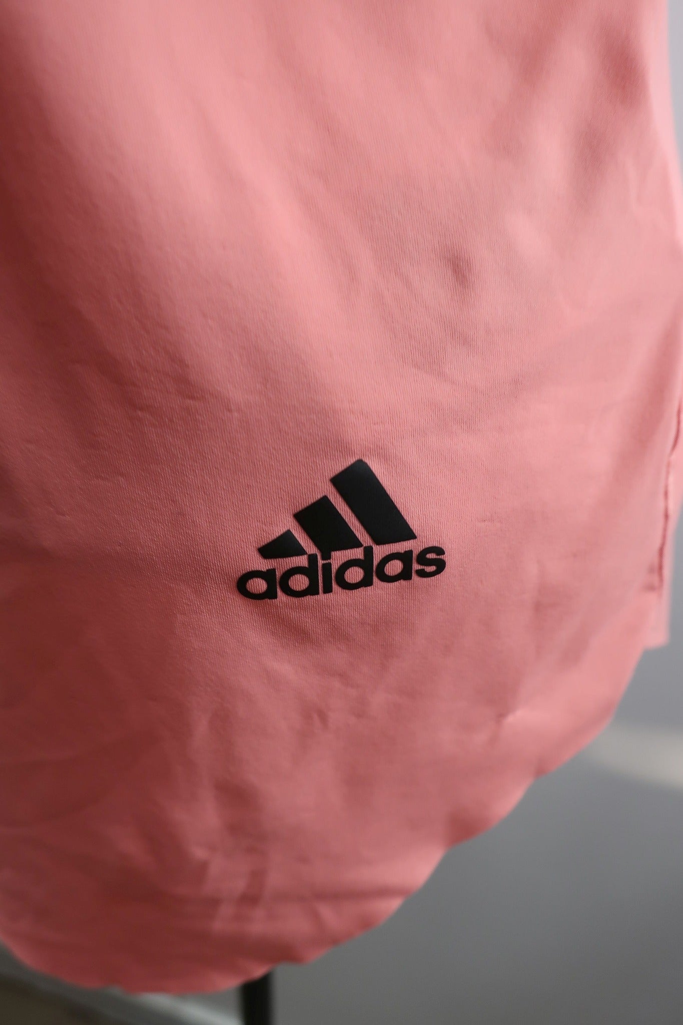 ADIDAS moteriški sportiniai marškinėliai S dydis.